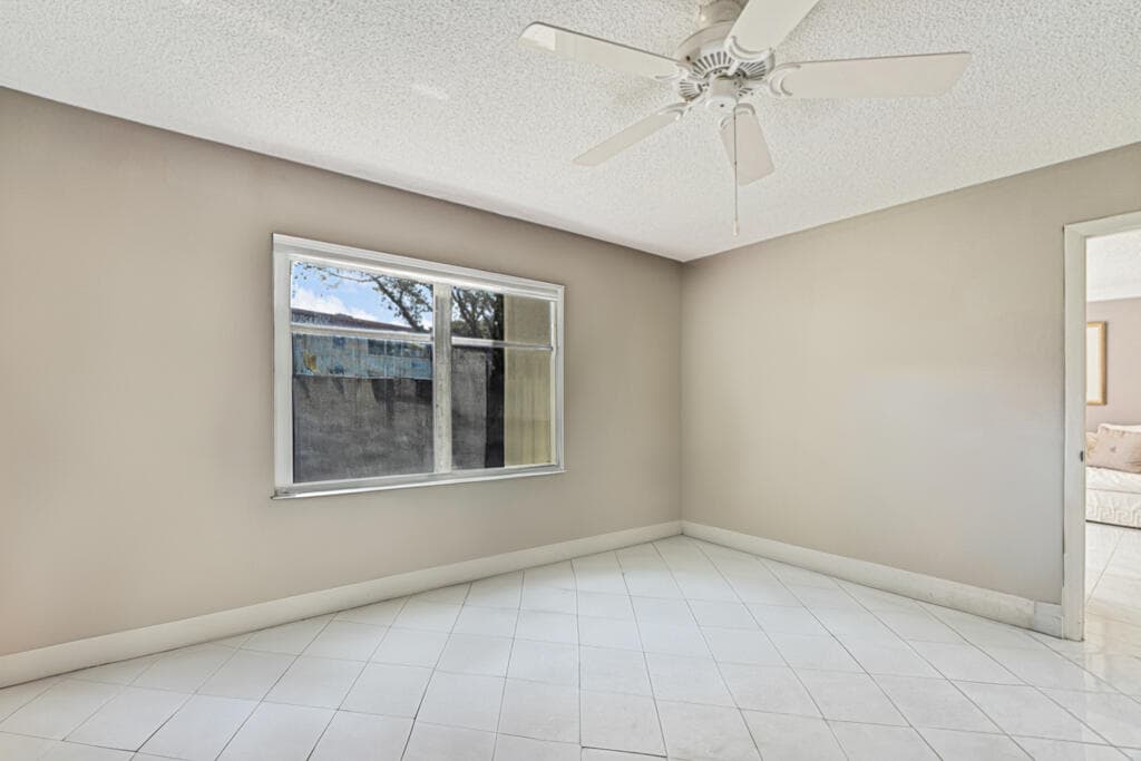 33 Abbey Lane 103, Delray Beach, FL 33446 — photo 24 of 41