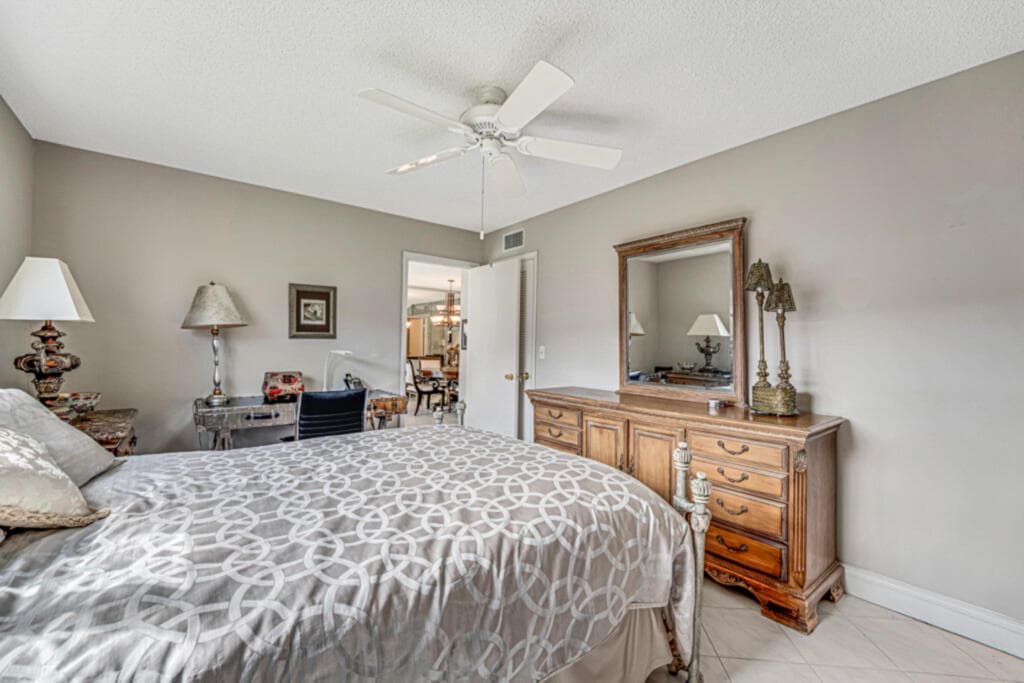 33 Abbey Lane 103, Delray Beach, FL 33446 — photo 25 of 41