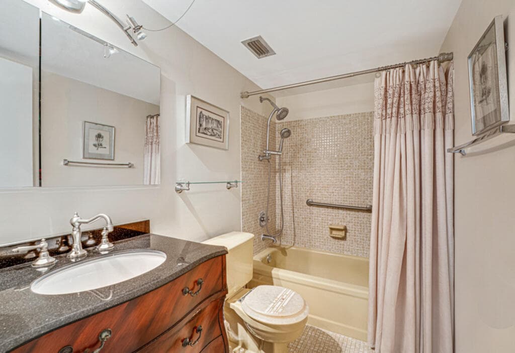 33 Abbey Lane 103, Delray Beach, FL 33446 — photo 26 of 41
