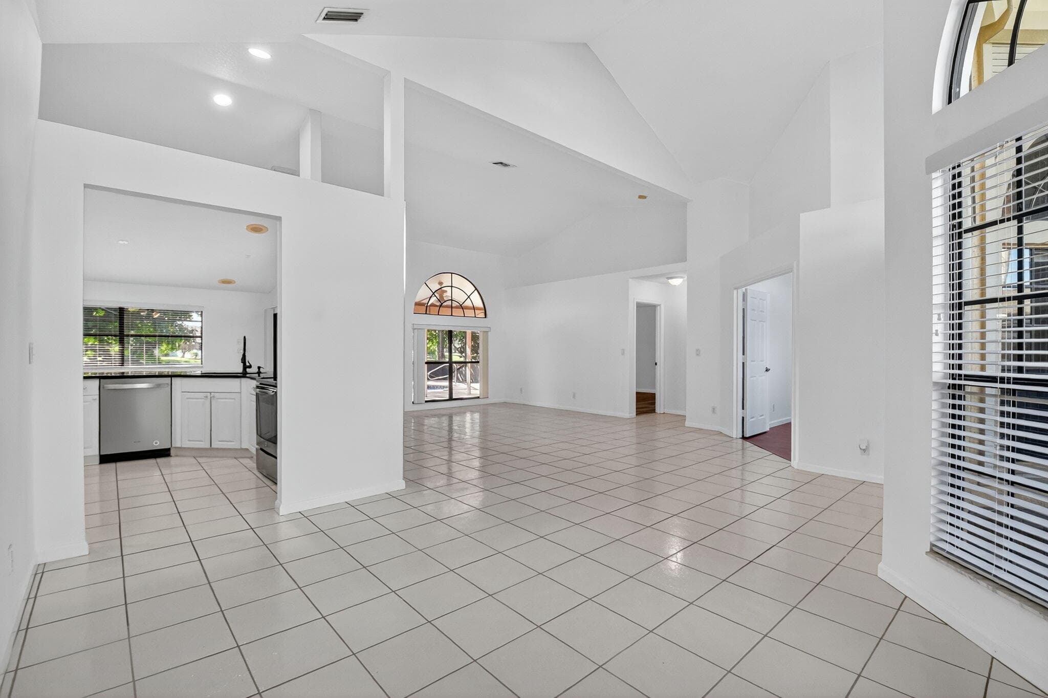 172 Monterey Way, Royal Palm Beach, FL 33411 — photo 12 of 50