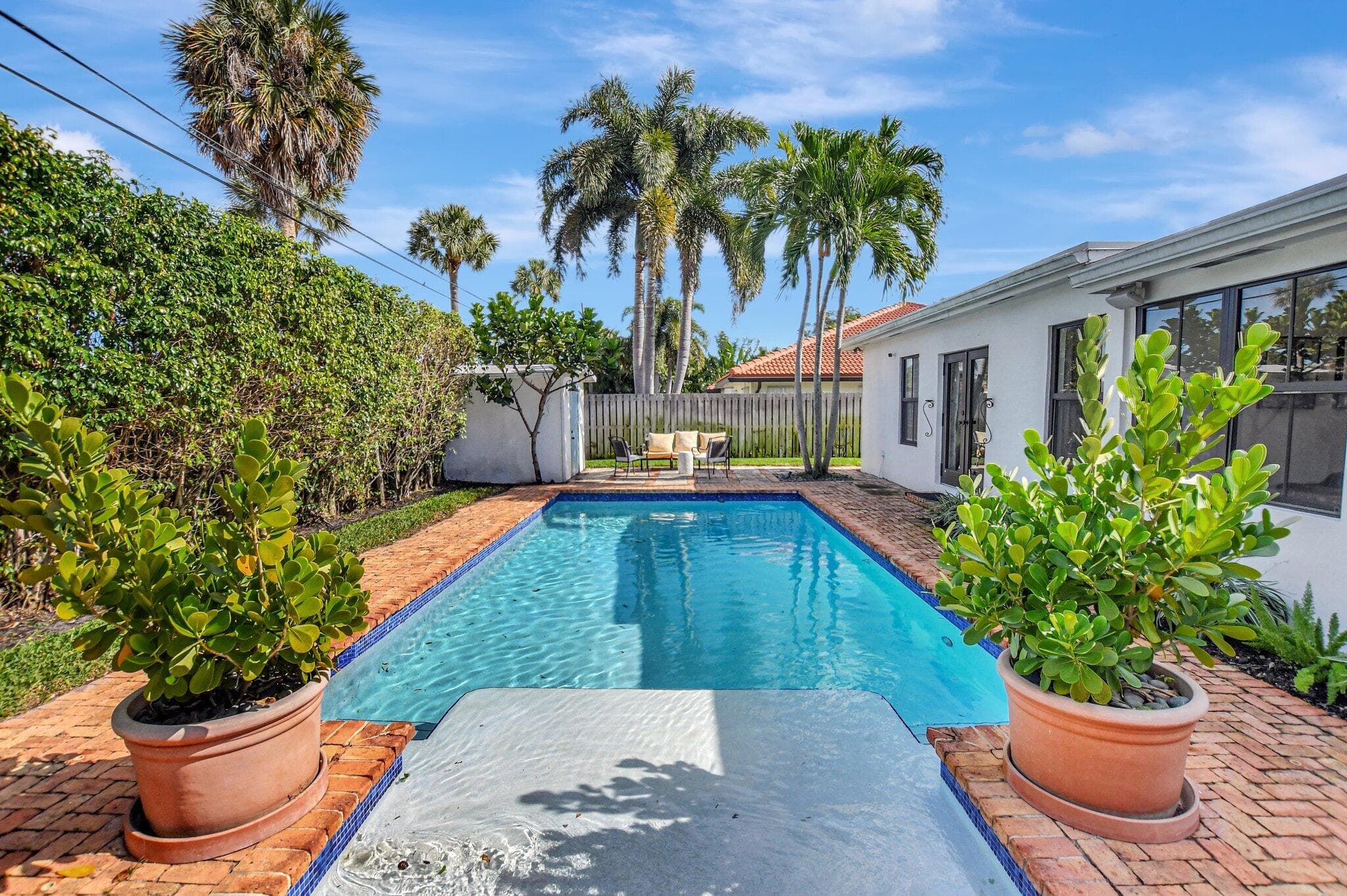 801 SW 5th Street, Boca Raton, FL 33486 — photo 1 of 48