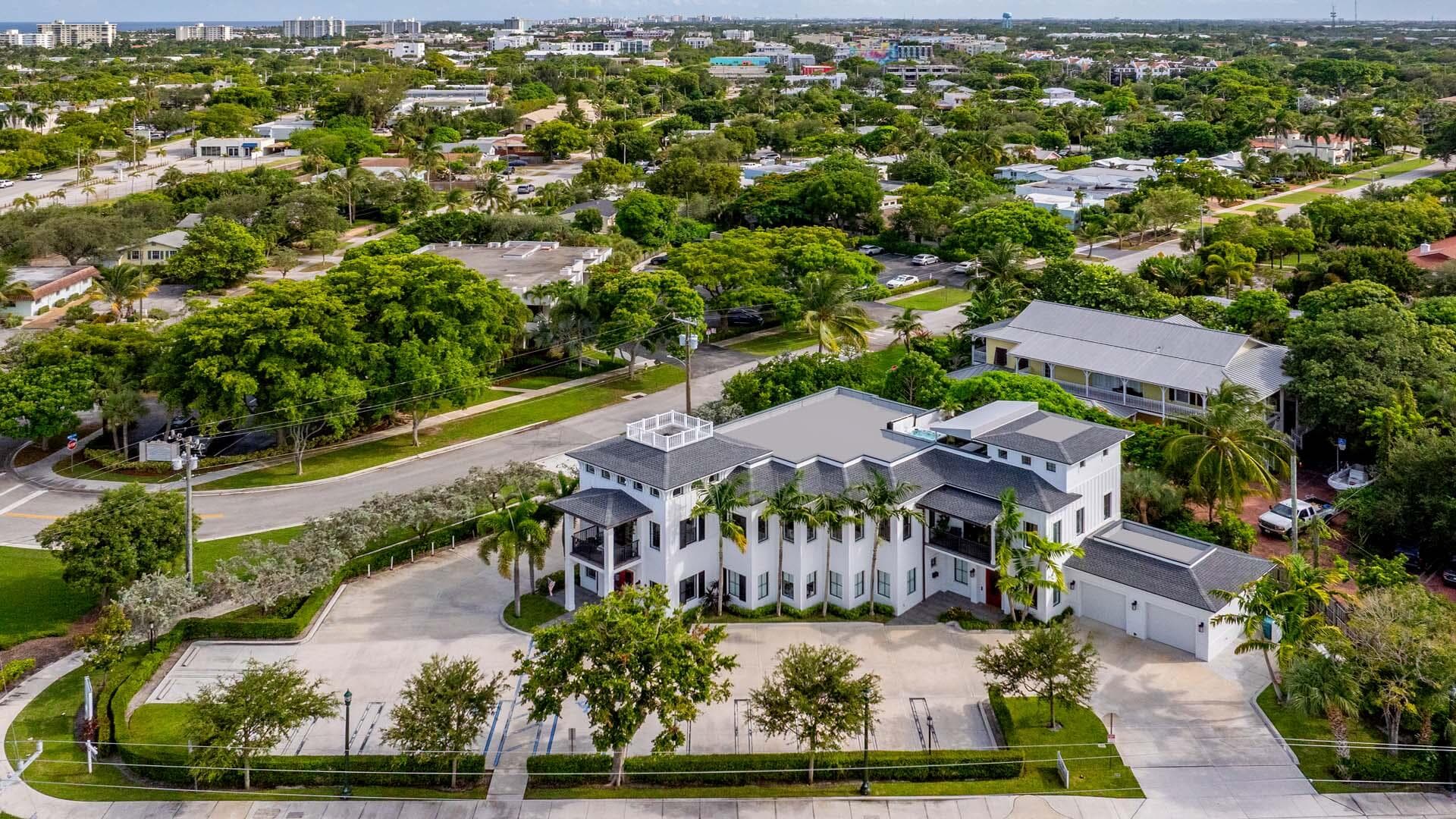 230 George Bush Boulevard, Delray Beach, FL 33444 — photo 2 of 51