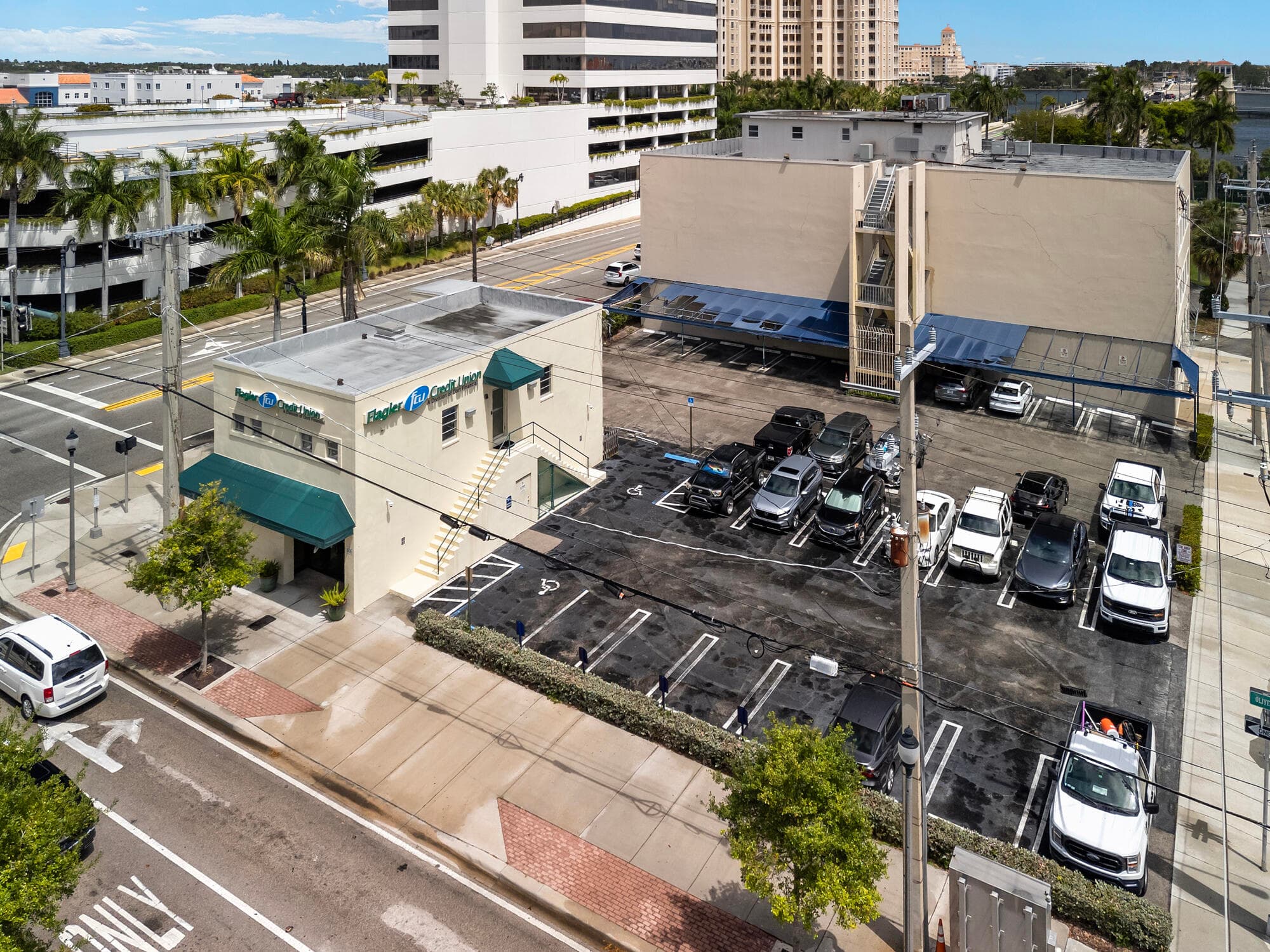215 5th Street, West Palm Beach, FL 33401 — photo 13 of 19