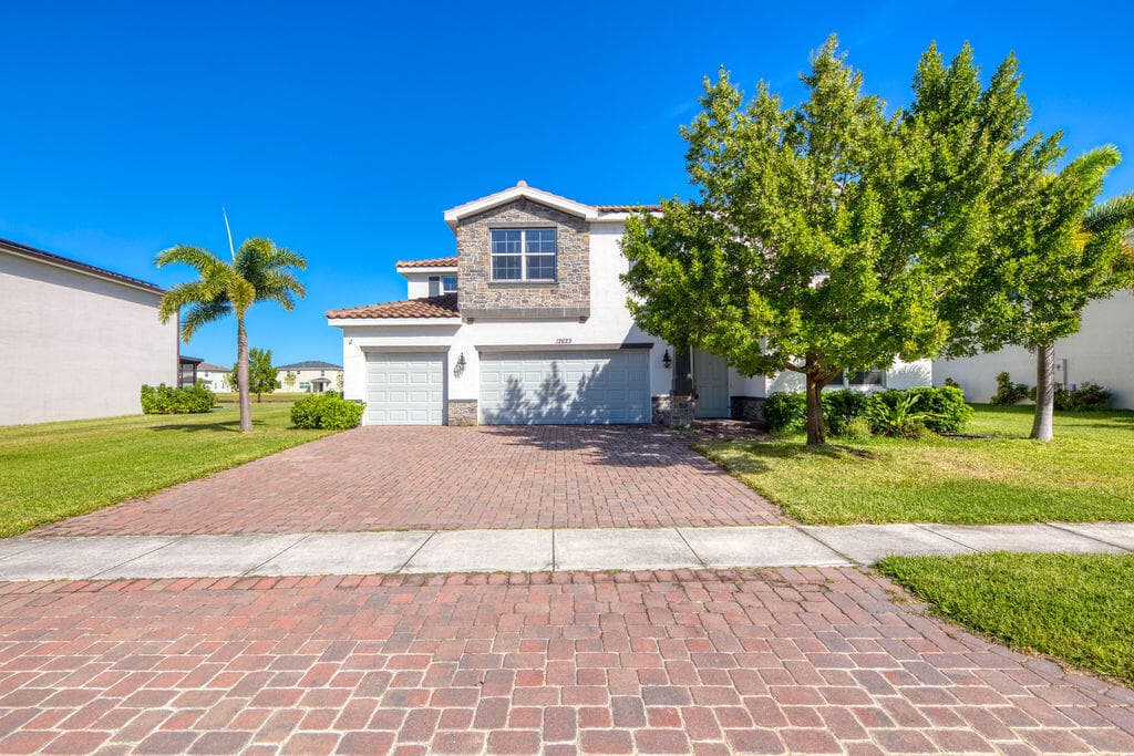 12623 NW Copper Creek Drive, Port St. Lucie, FL 34987 — photo 6 of 59