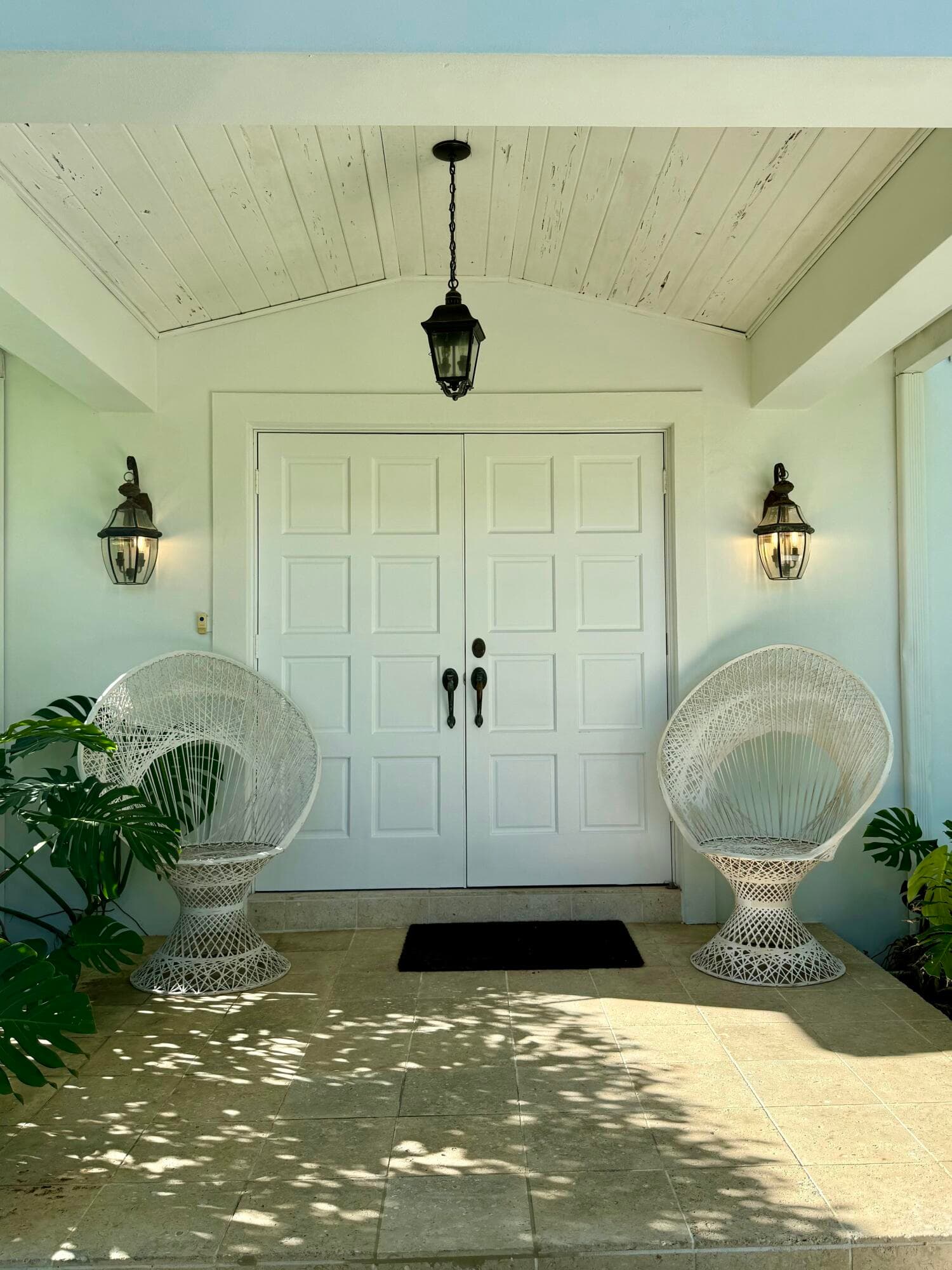 222 Miraflores Drive, Palm Beach, FL 33480 — photo 2 of 15