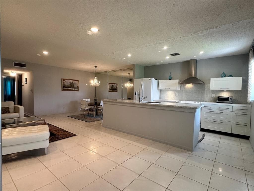 14492 Canalview Drive B, Delray Beach, FL 33484 — photo 2 of 23