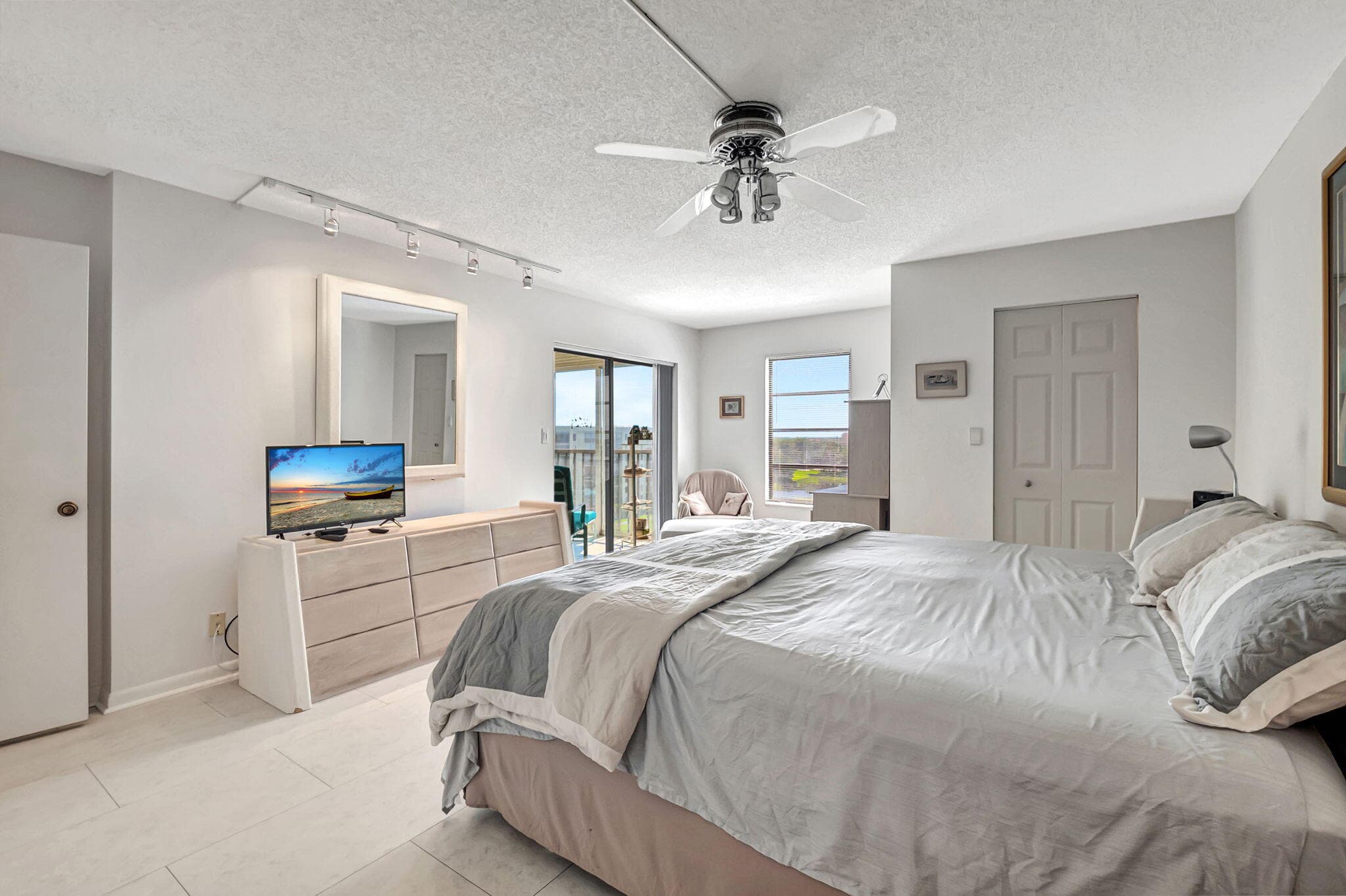 6866 Huntington Lane 806, Delray Beach, FL 33446 — photo 30 of 76