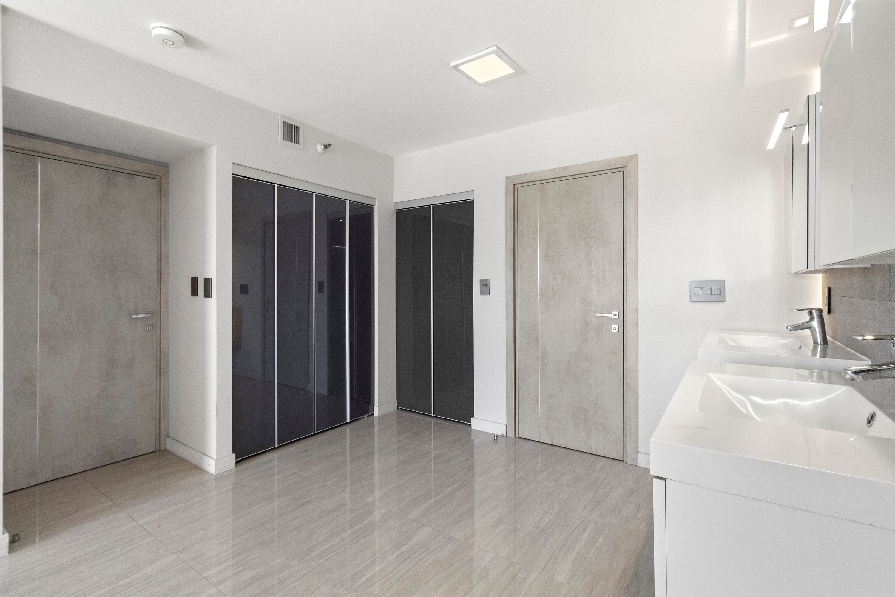 20515 E Country Club Drive 345, Aventura, FL 33180 — photo 24 of 39