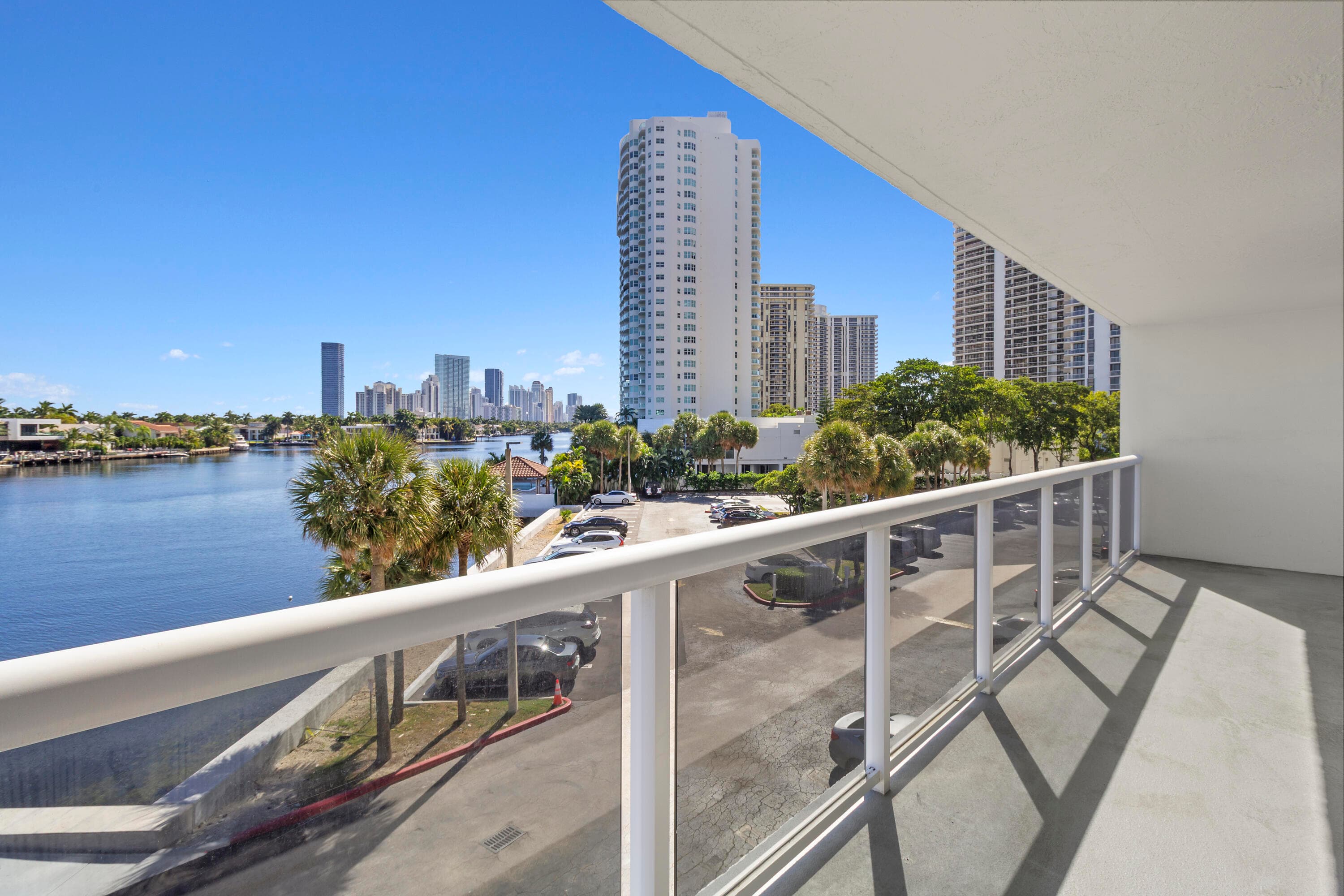 20515 E Country Club Drive 345, Aventura, FL 33180 — photo 9 of 39