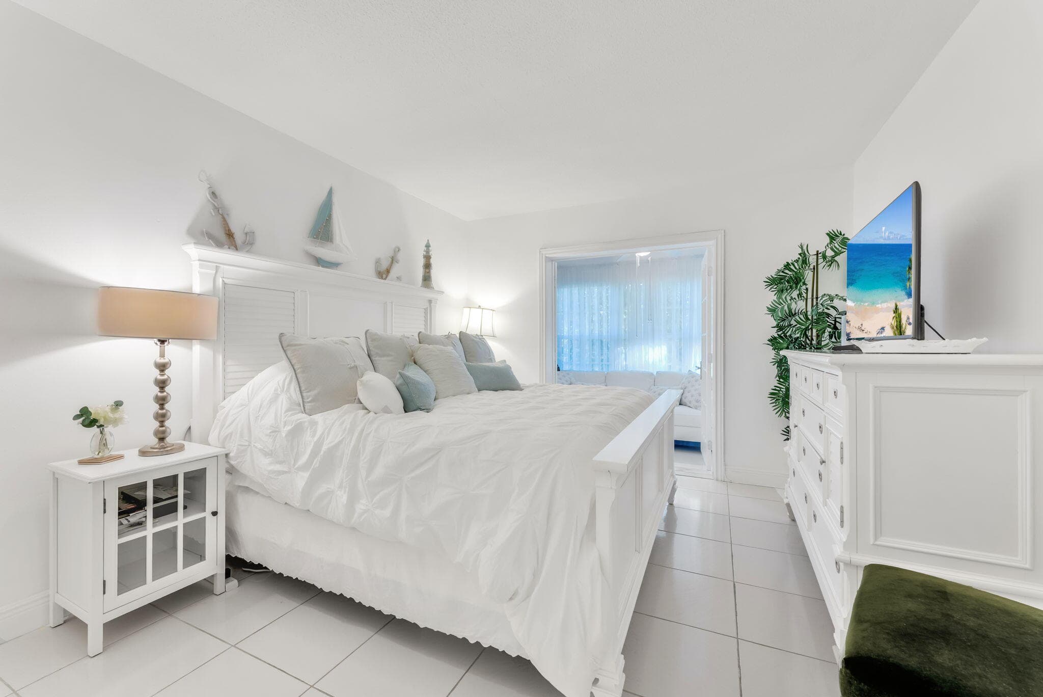 2131 NE 42nd Court 211e, Lighthouse Point, FL 33064 — photo 14 of 16