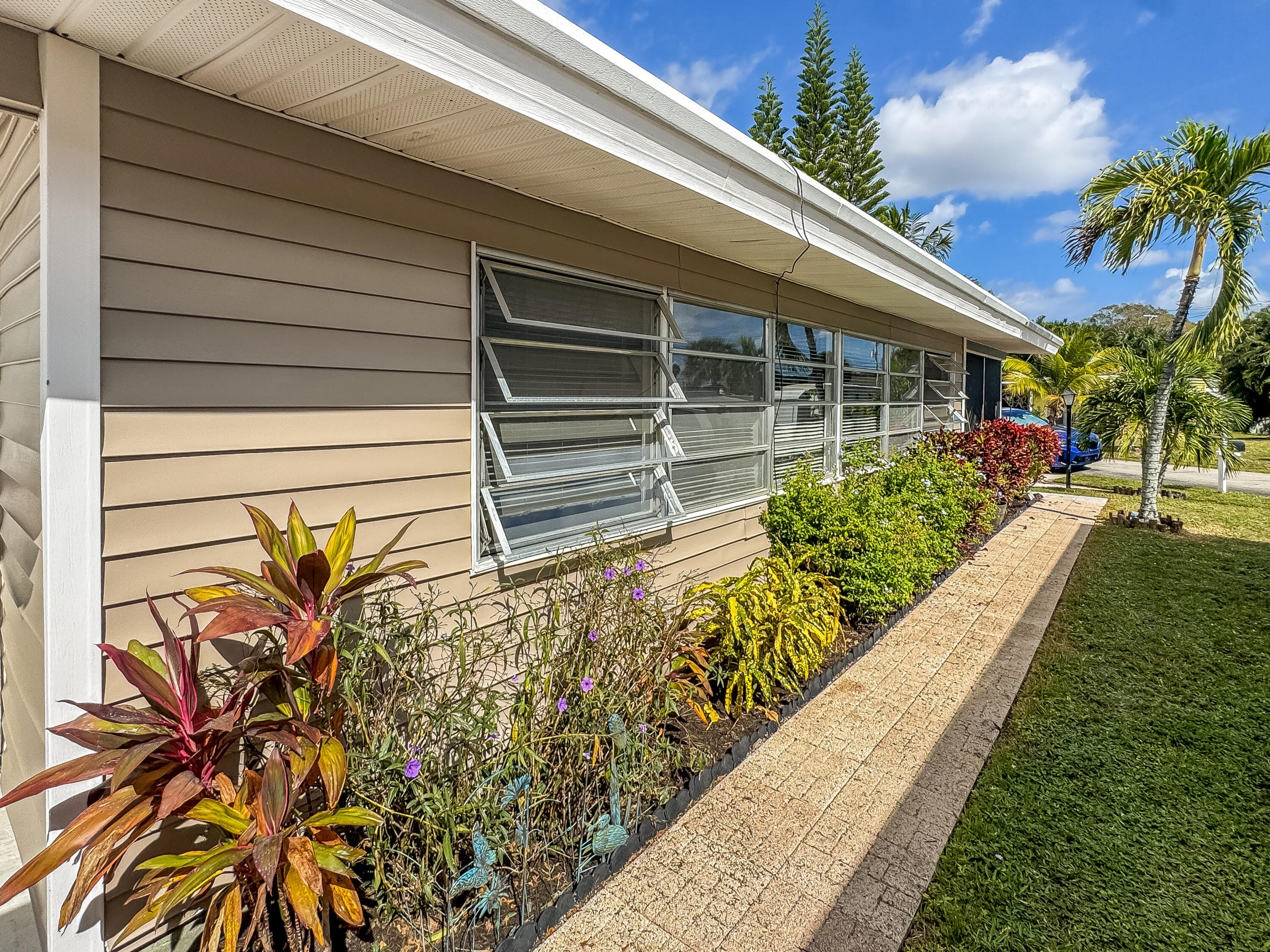 14553 Elmhurst Drive, Delray Beach, FL 33445 — photo 2 of 29