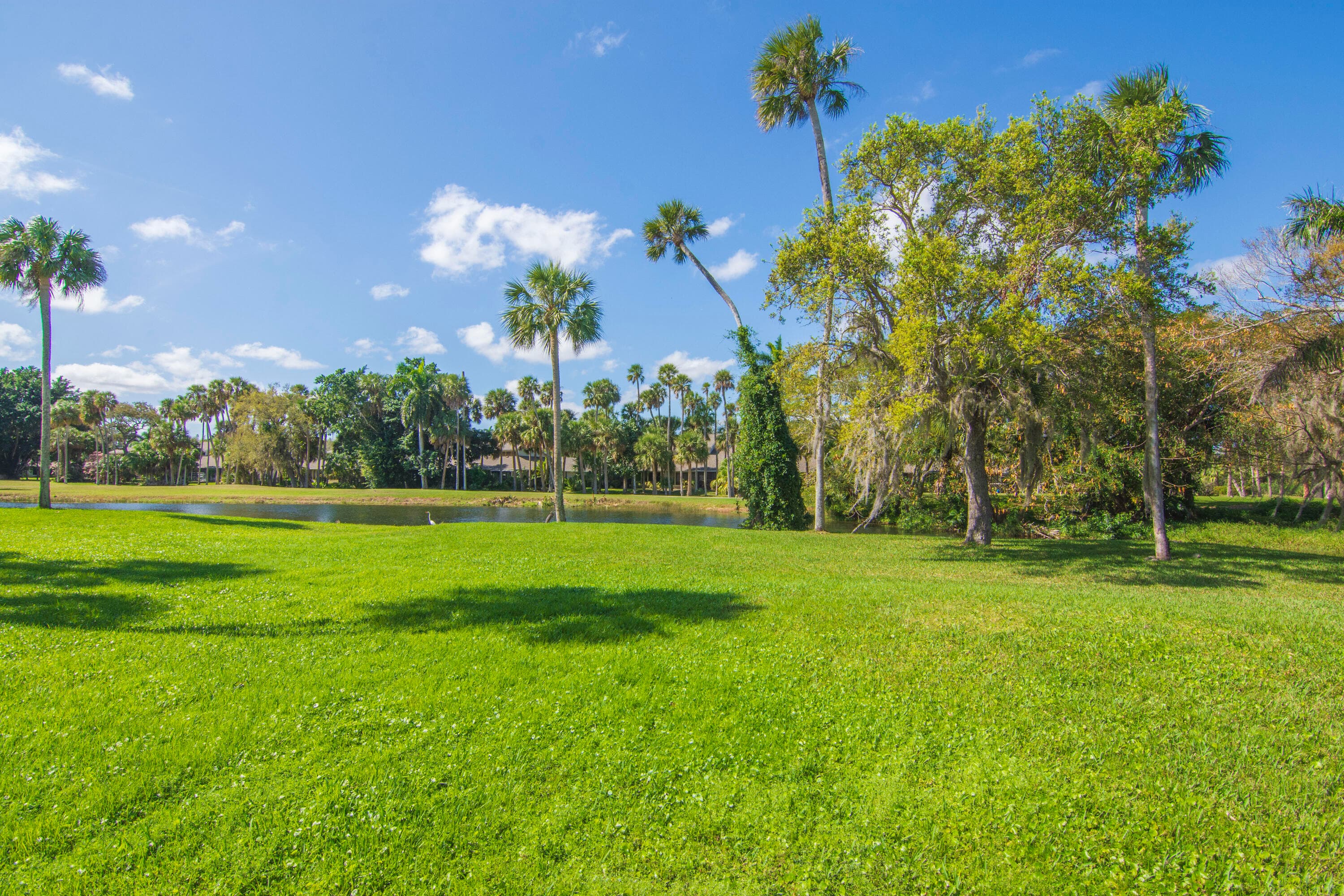 68 Royal Oak Court 202, Vero Beach, FL 32962 — photo 33 of 35