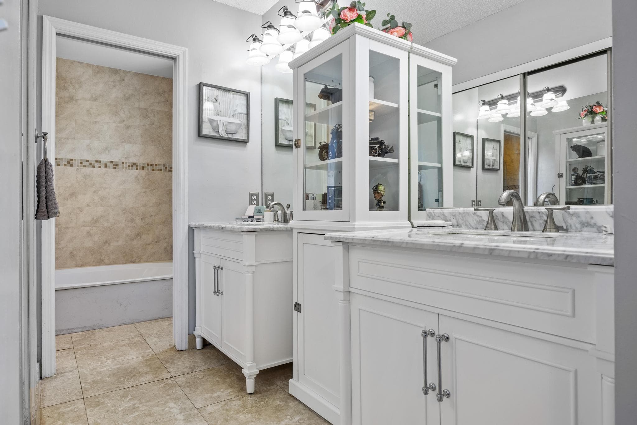 940 SW 96th Avenue, Pembroke Pines, FL 33025 — photo 23 of 46