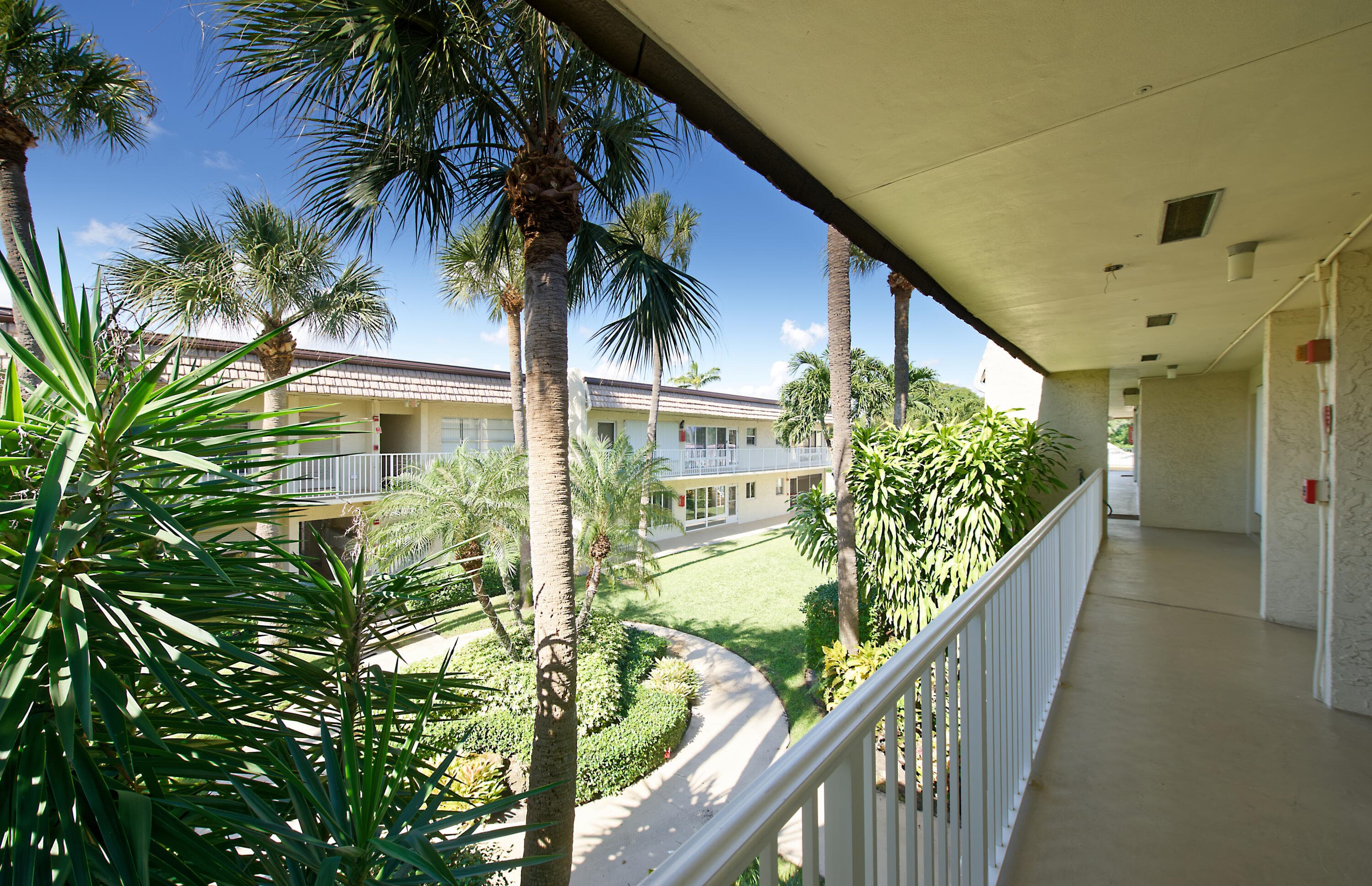 632 Snug Harbor Drive D15, Boynton Beach, FL 33435 — photo 35 of 50