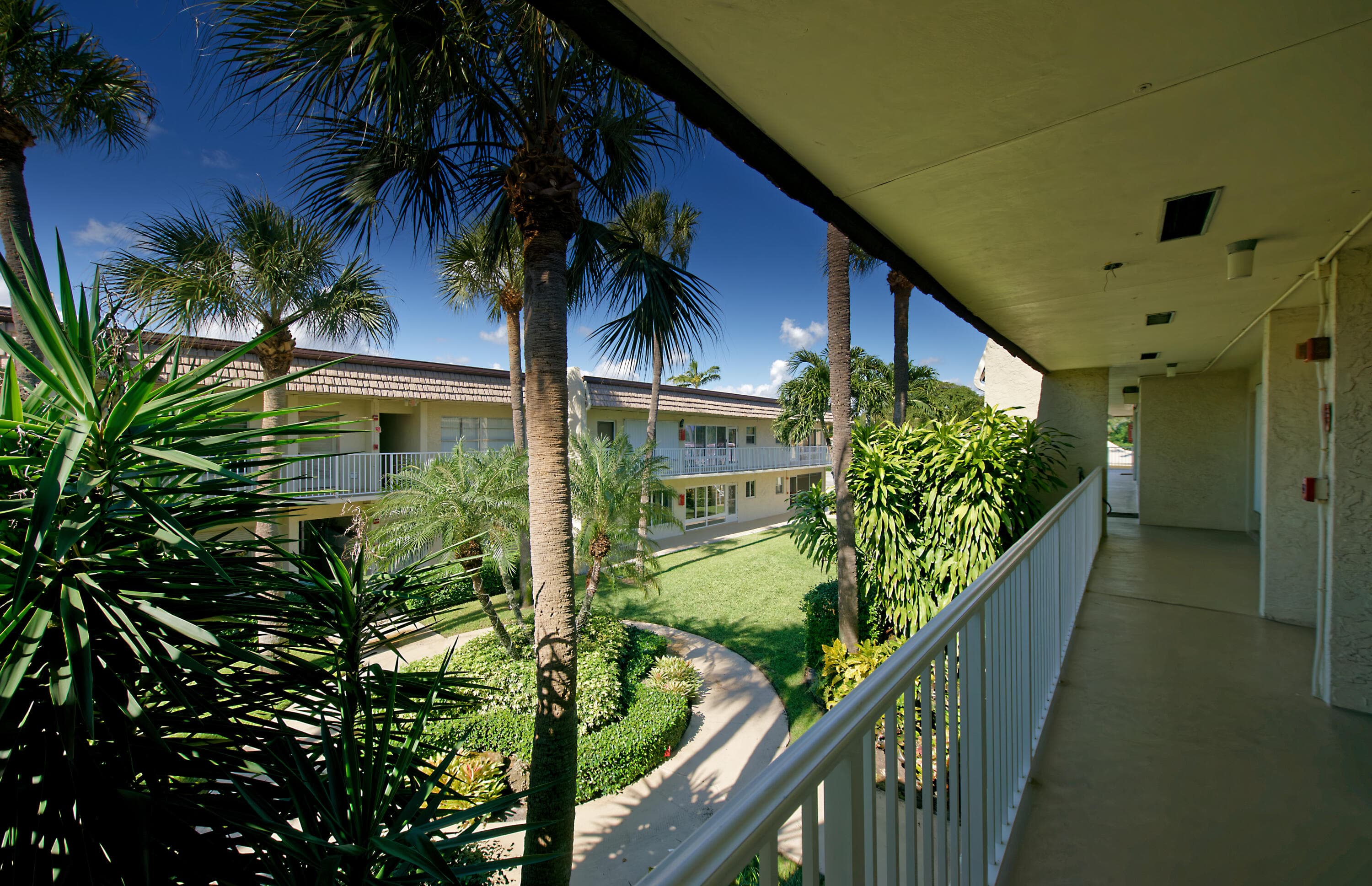 632 Snug Harbor Drive D15, Boynton Beach, FL 33435 — photo 36 of 50