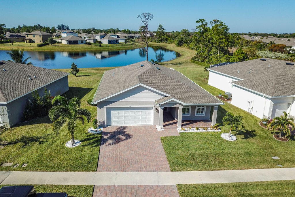 4198 Keeson Circle, Vero Beach, FL 32967 — photo 3 of 59