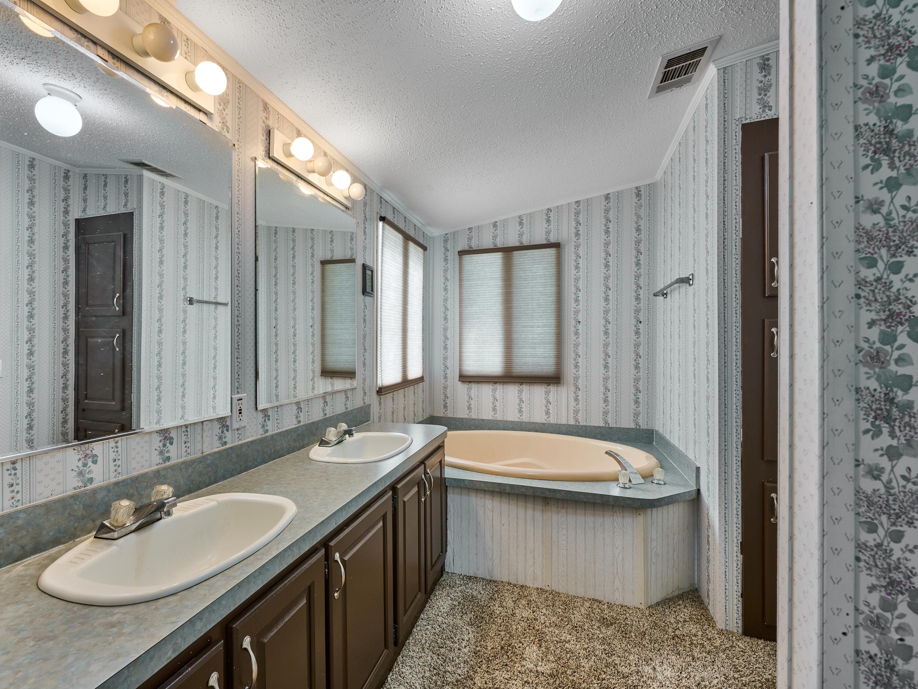11055 SE Federal Highway 86, Hobe Sound, FL 33455 — photo 28 of 46