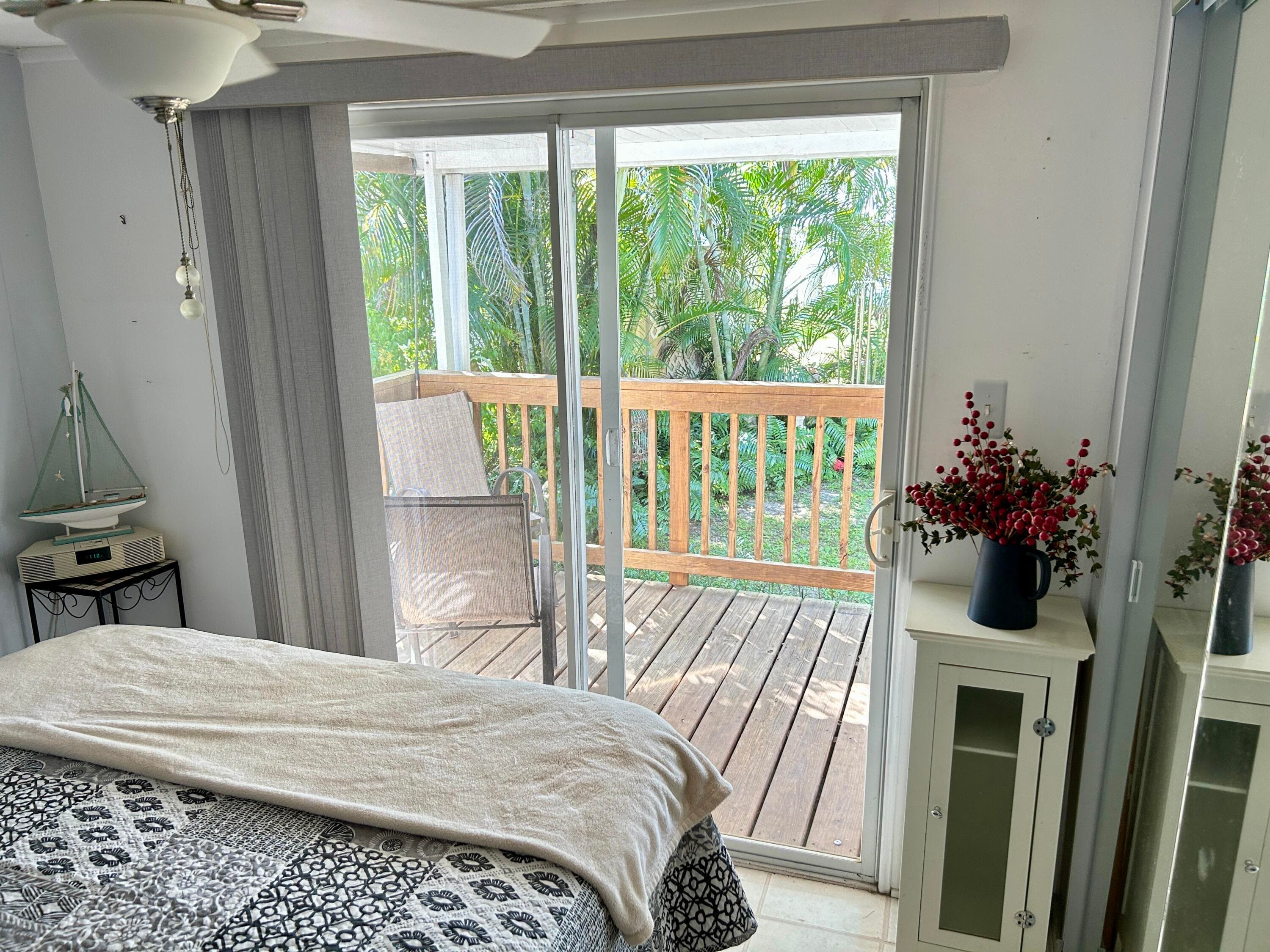 425 E Bougainvillea Drive, Deerfield Beach, FL 33442 — photo 34 of 42