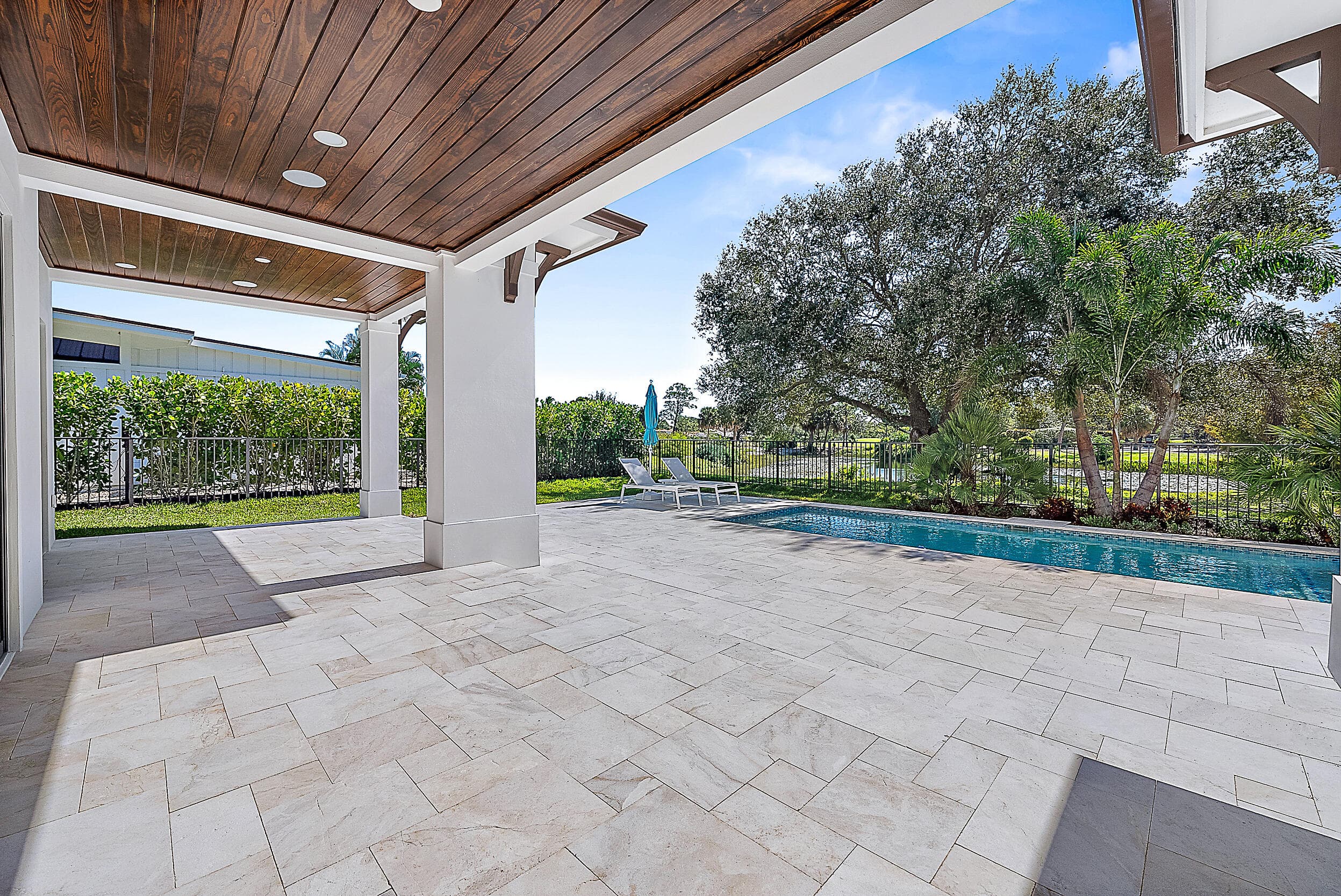 325 Fairway N, Tequesta, FL 33469 — photo 7 of 50