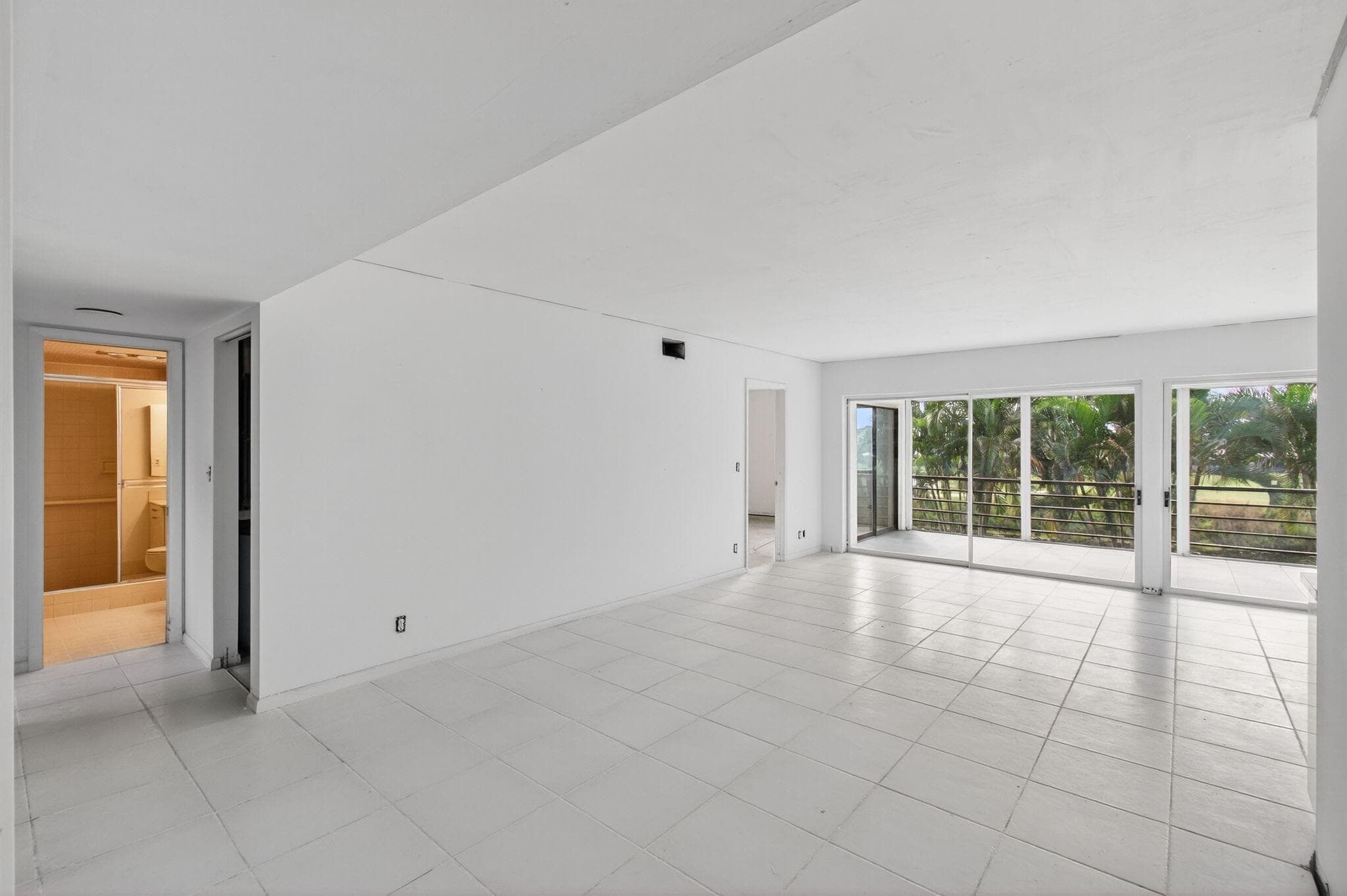 5771 Fairway Park Court 205, Boynton Beach, FL 33437 — photo 2 of 40