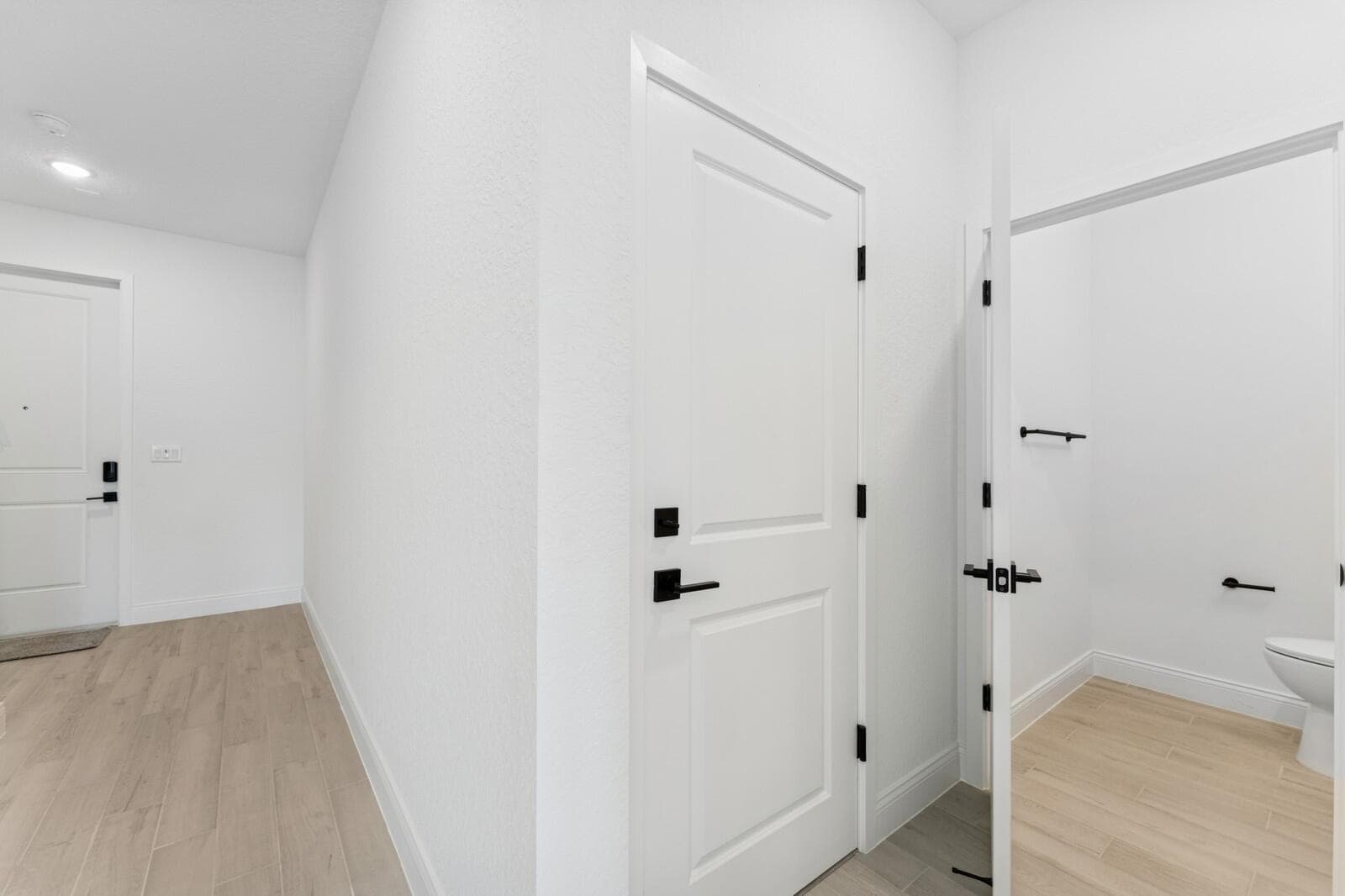 174 SE Birch Terrace 207, Stuart, FL 34997 — photo 2 of 30