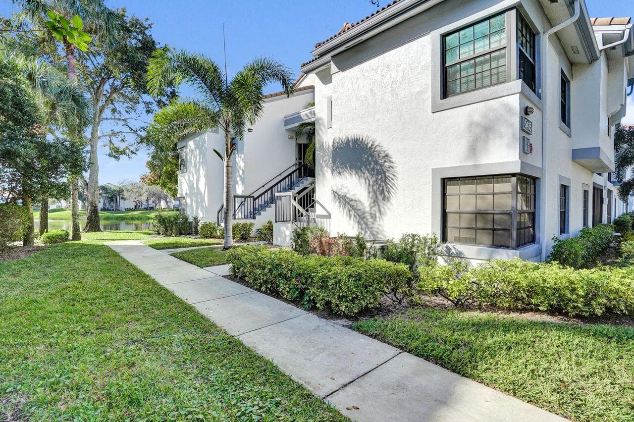5415 Verona Drive I, Boynton Beach, FL 33437 — photo 1 of 48
