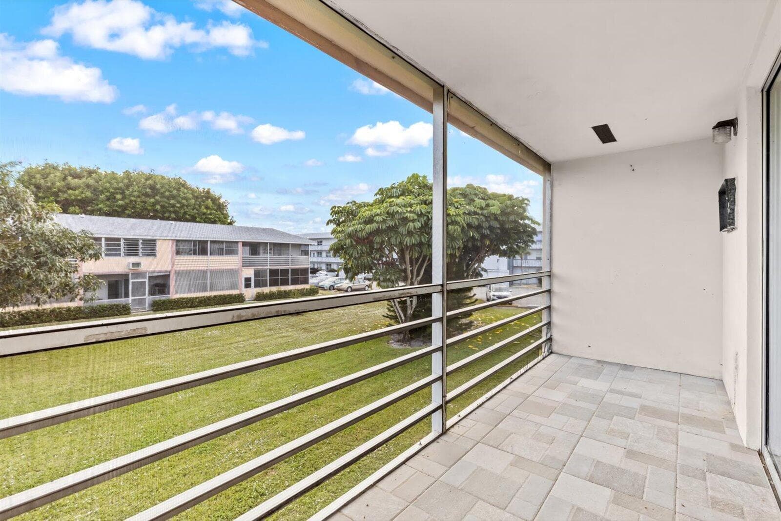 17 Andover A, West Palm Beach, FL 33417 — photo 13 of 23