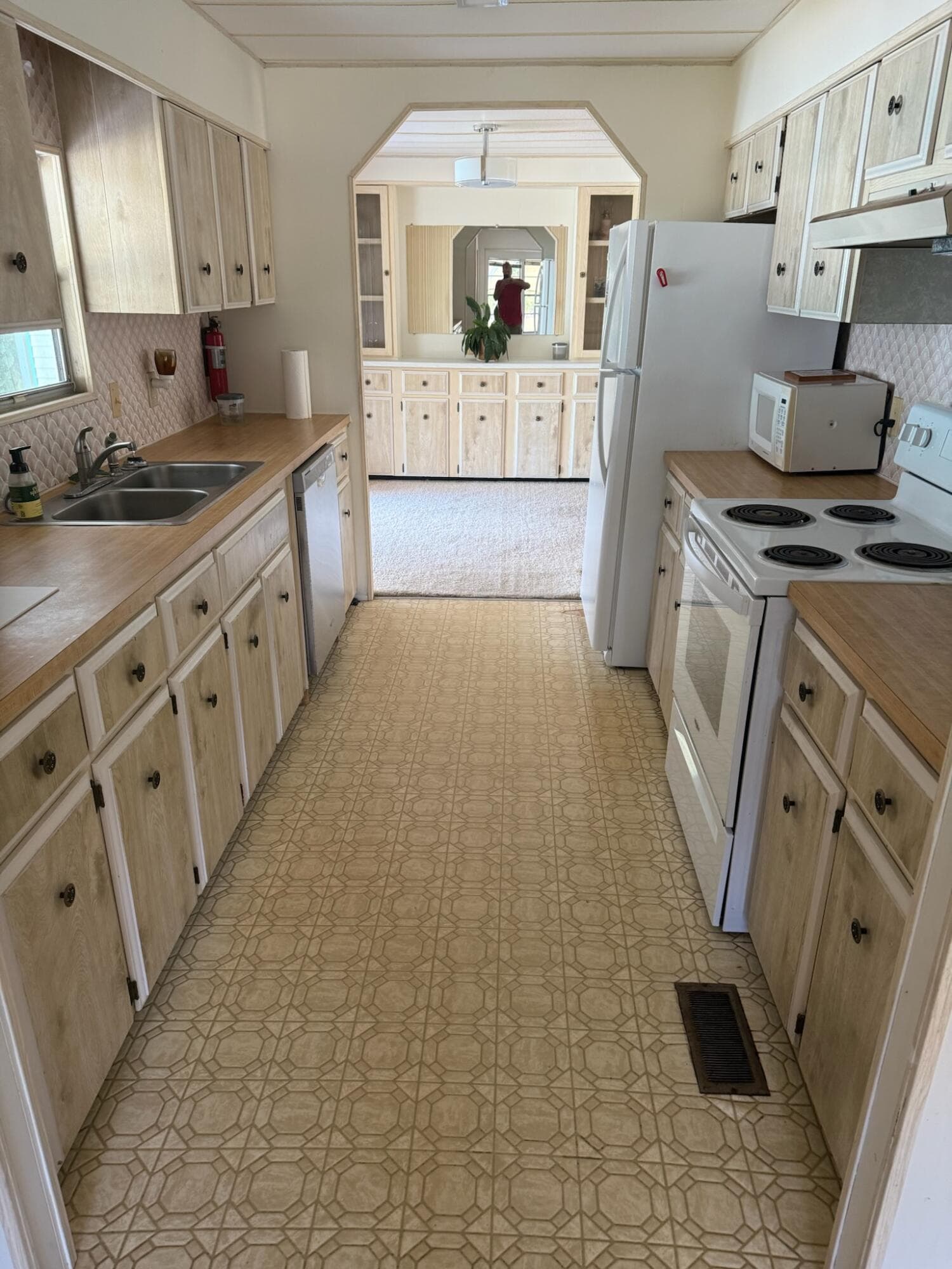 4 E East Caribbean, Port St. Lucie, FL 34952 — photo 12 of 27
