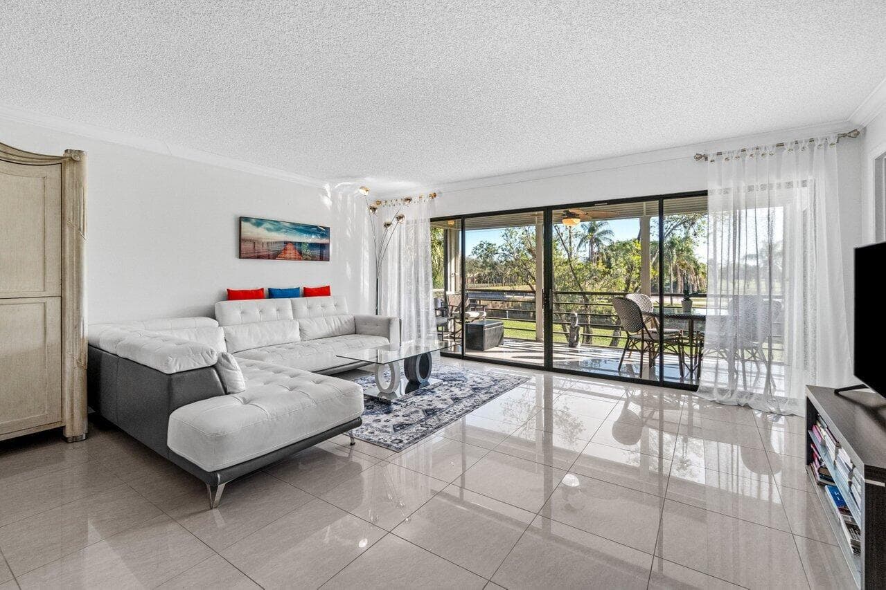 5589 Fairway Park Drive 202, Boynton Beach, FL 33437 — photo 15 of 52