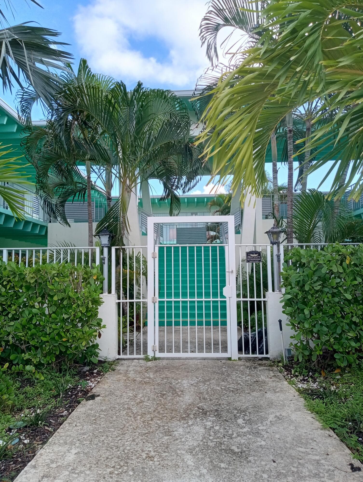 702 N Federal Highway B6, Lake Worth Beach, FL 33460 — photo 1 of 29