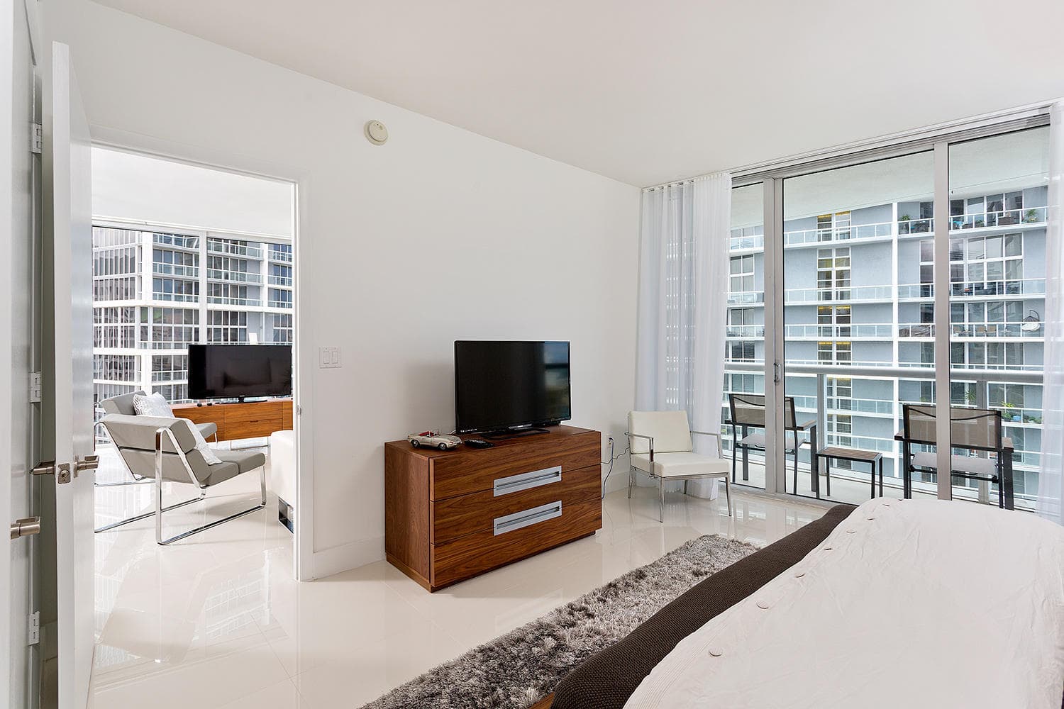 495 Brickell Avenue 4010, Miami, FL 33131 — photo 15 of 55