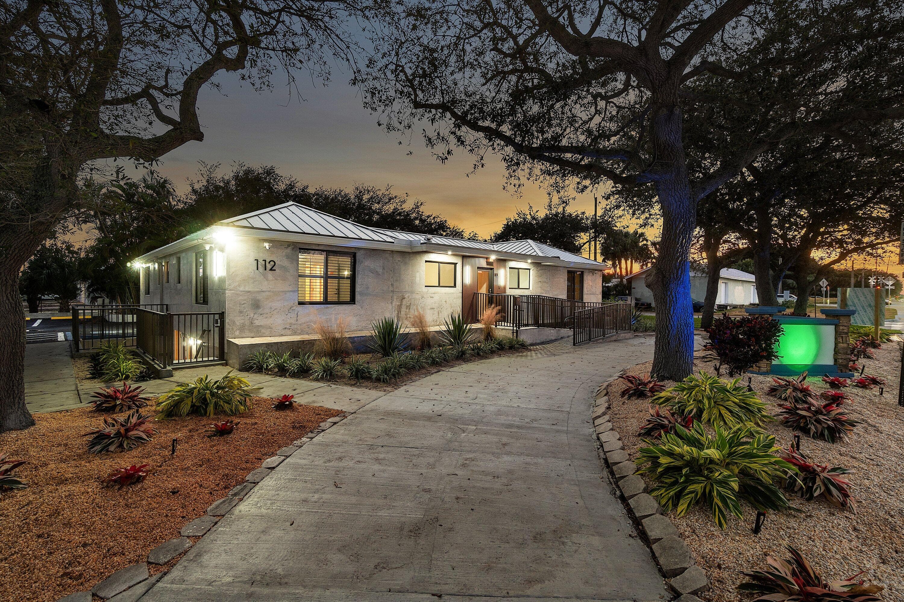 112 SE 10th Street, Delray Beach, FL 33483 — photo 5 of 50