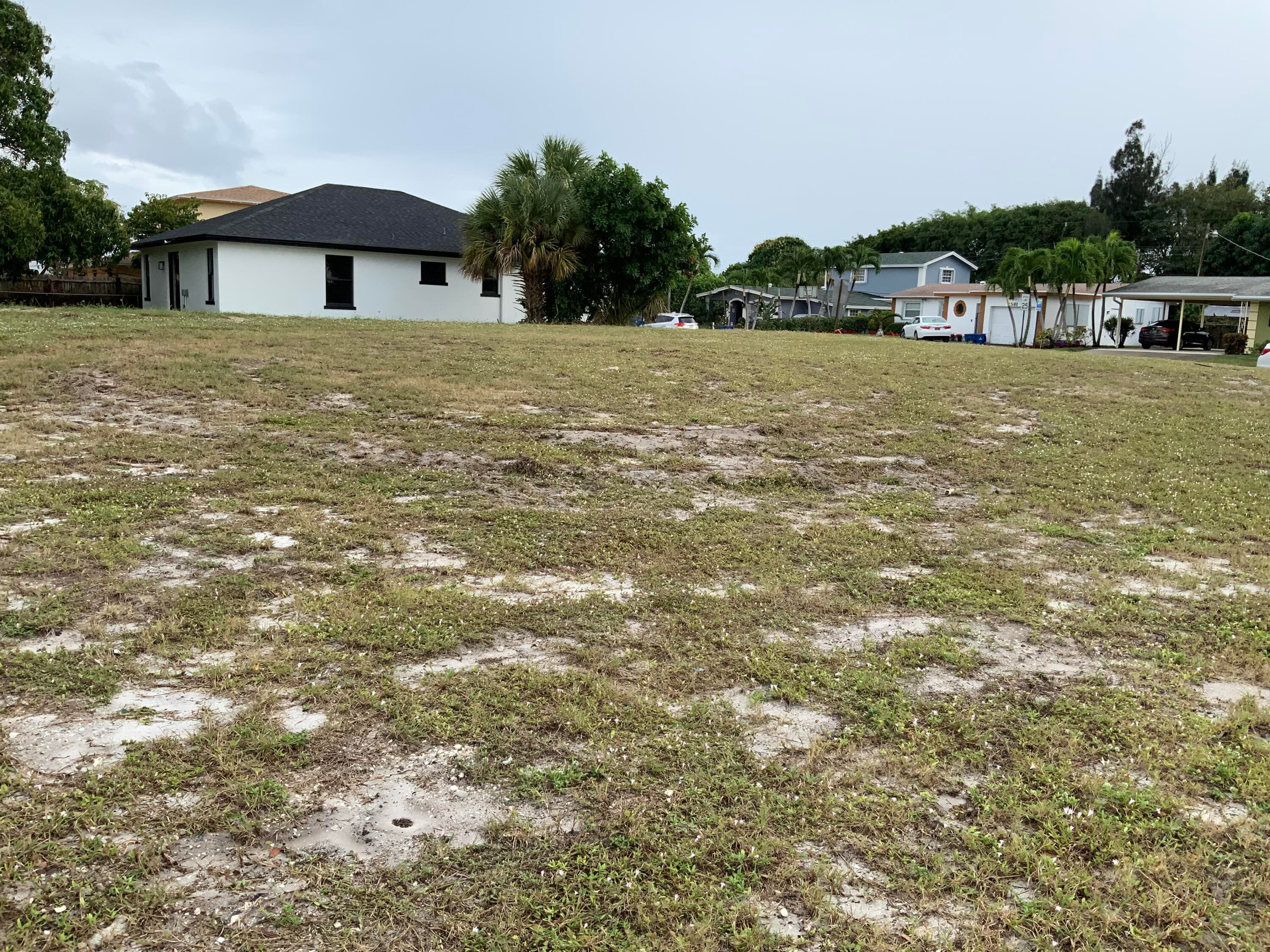 Null 32nd & S Ave S, Riviera Beach, FL 33404 — photo 1 of 4