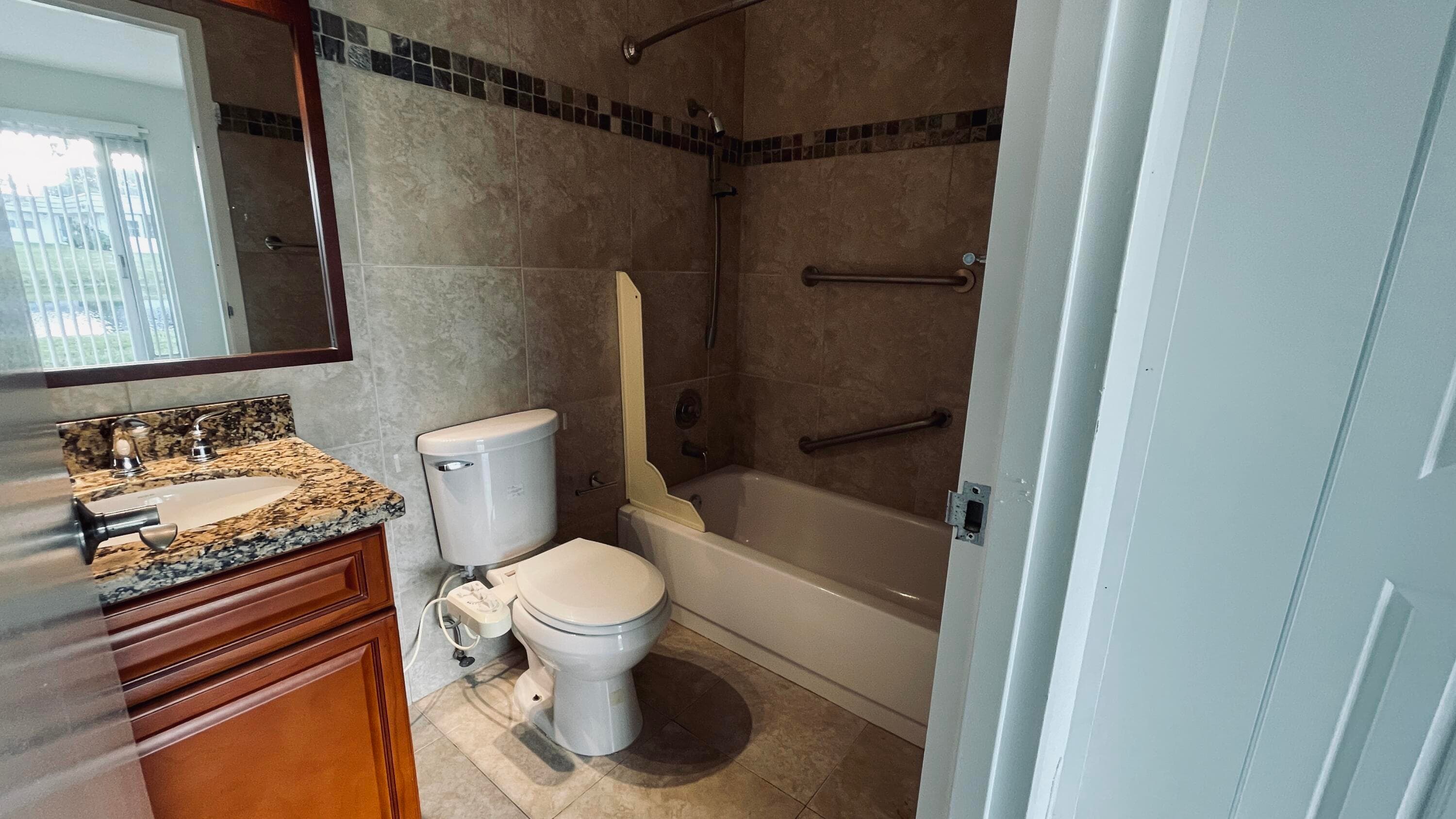 166 Valencia G, Delray Beach, FL 33446 — photo 11 of 39