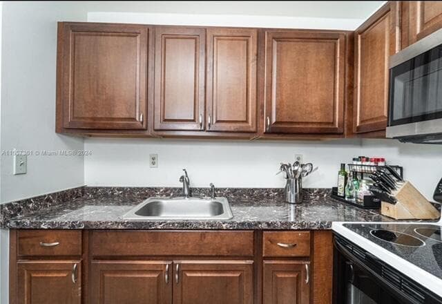 185 Normandy D, Delray Beach, FL 33484 — photo 3 of 63