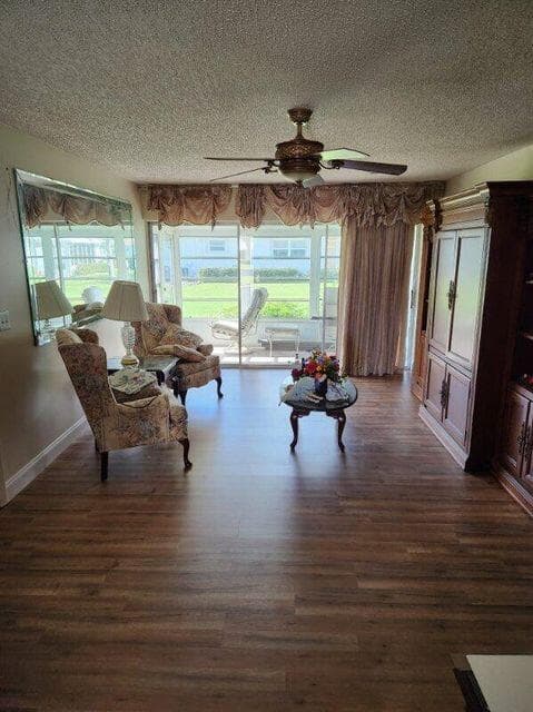 625 Pines Knoll B, Fort Pierce, FL 34982 — photo 3 of 12