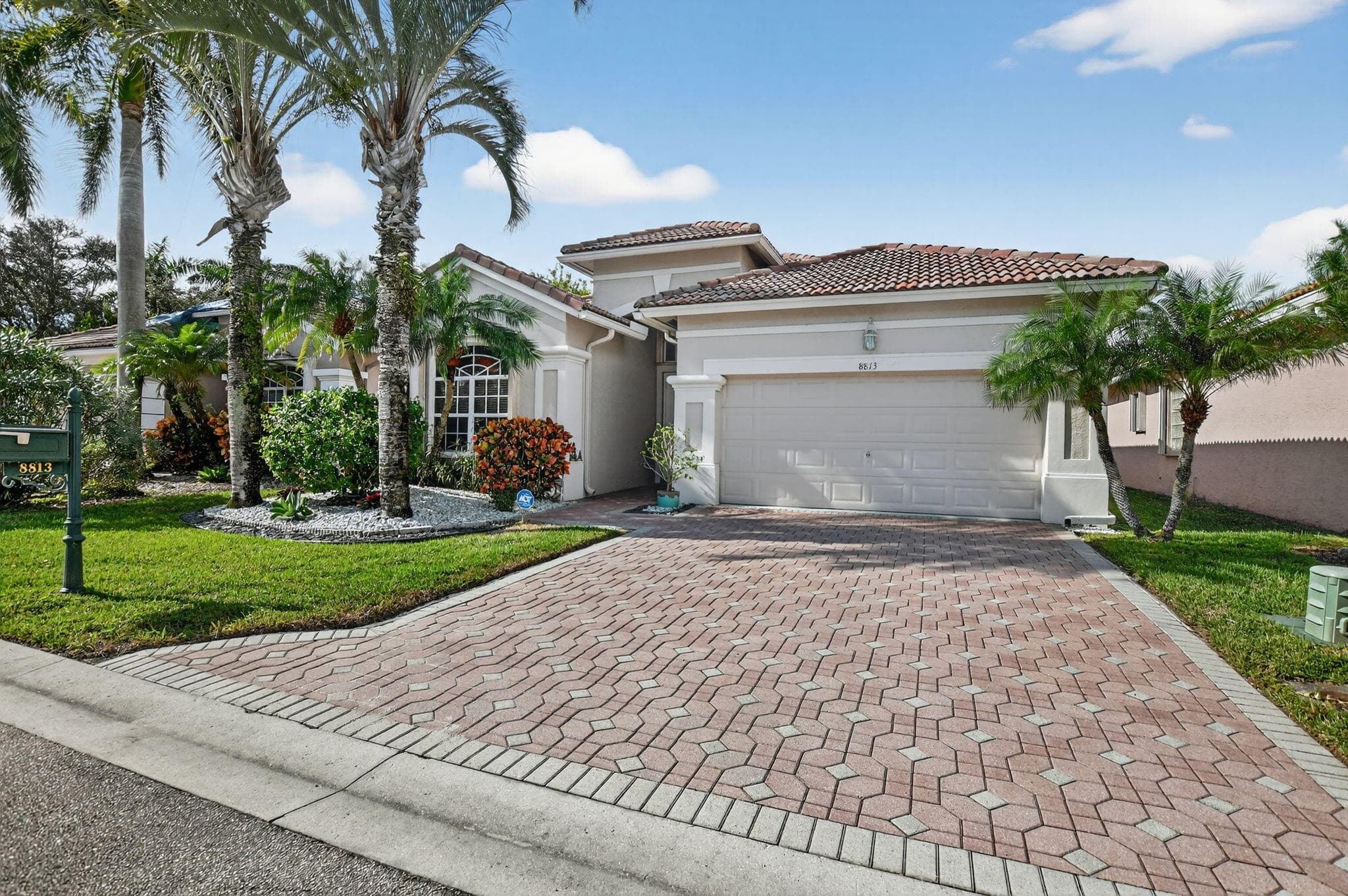 8813 Downing Street, Boynton Beach, FL 33472 — photo 4 of 81