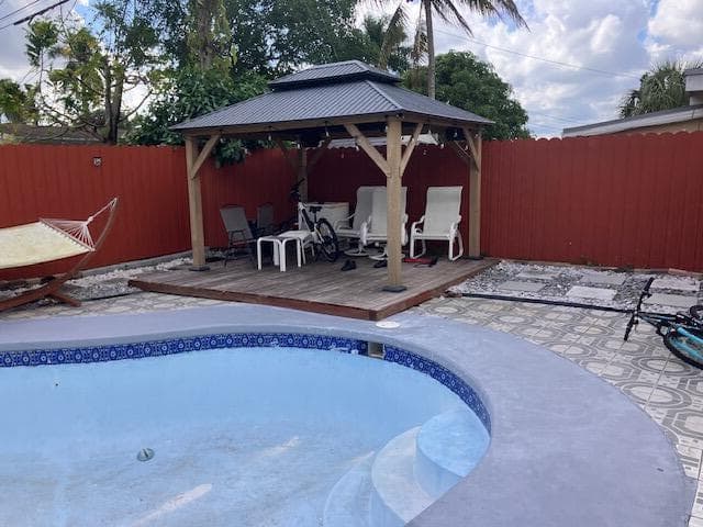 6760 NW 25 Court, Sunrise, FL 33313 — photo 2 of 17