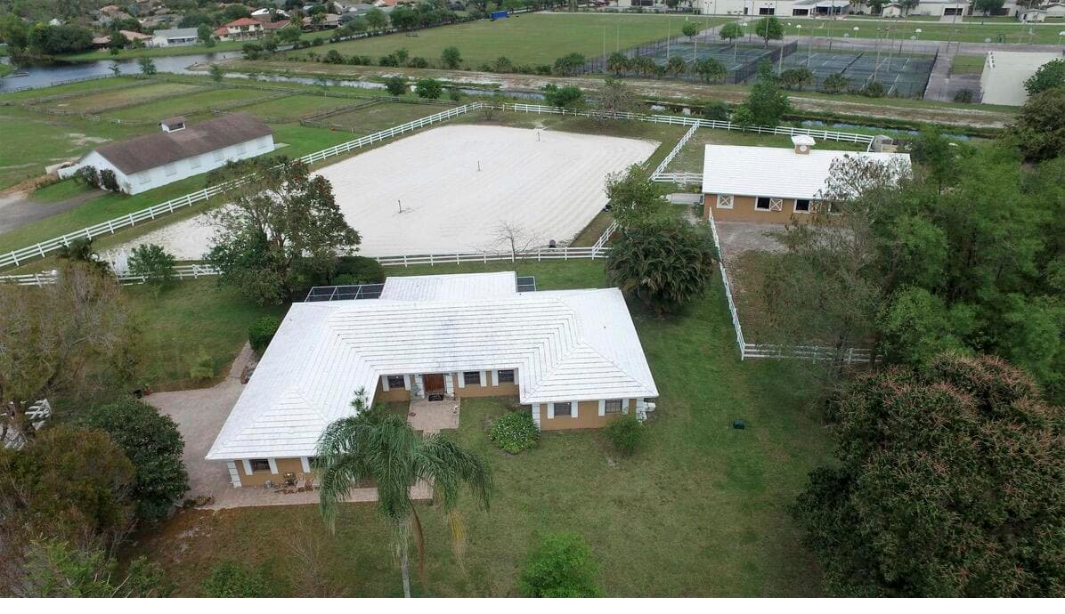 2792 Appaloosa Trail Barn, Wellington, FL 33414 — photo 11 of 12