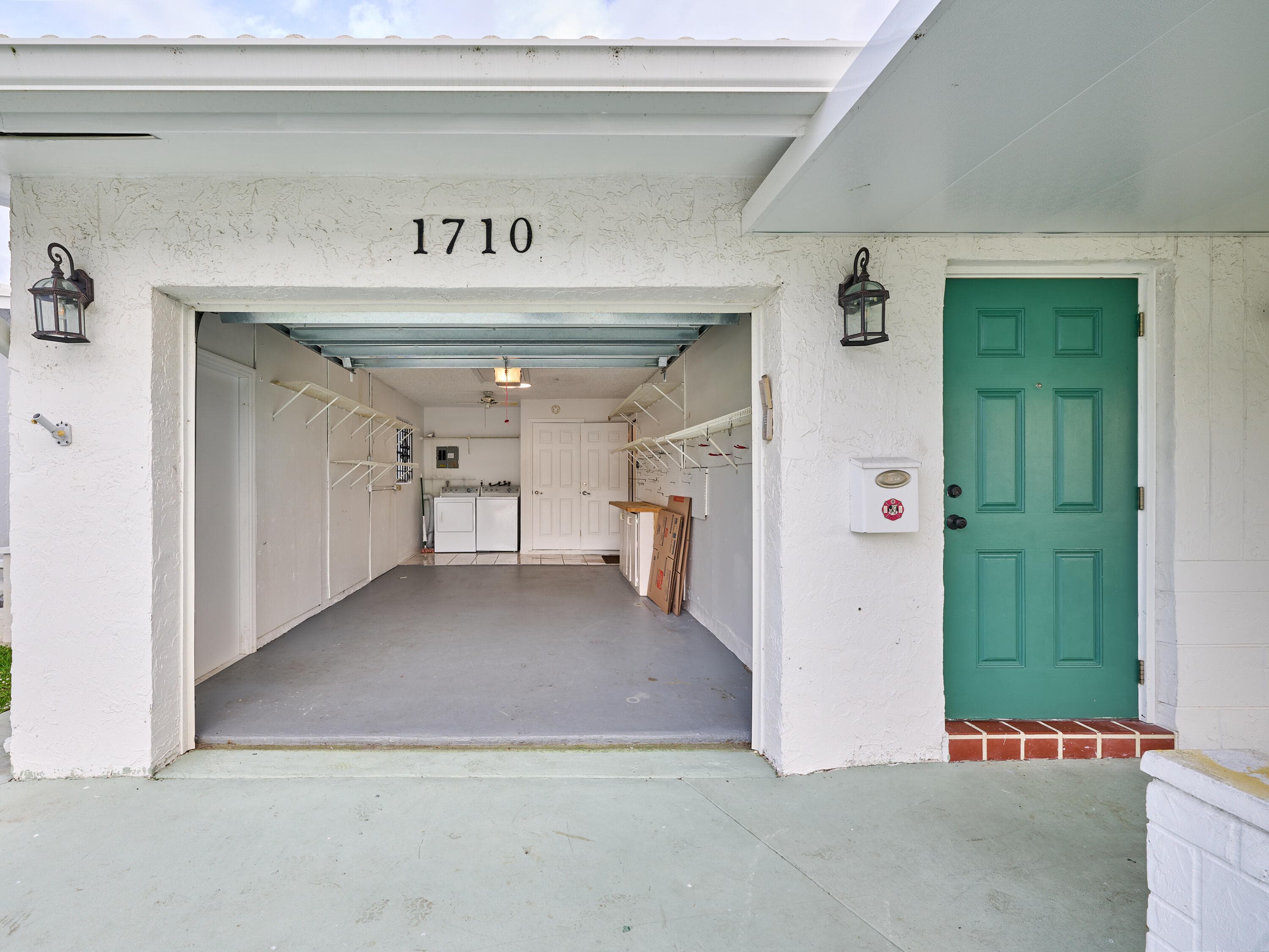 1710 SW 22nd Street, Boynton Beach, FL 33426 — photo 5 of 81