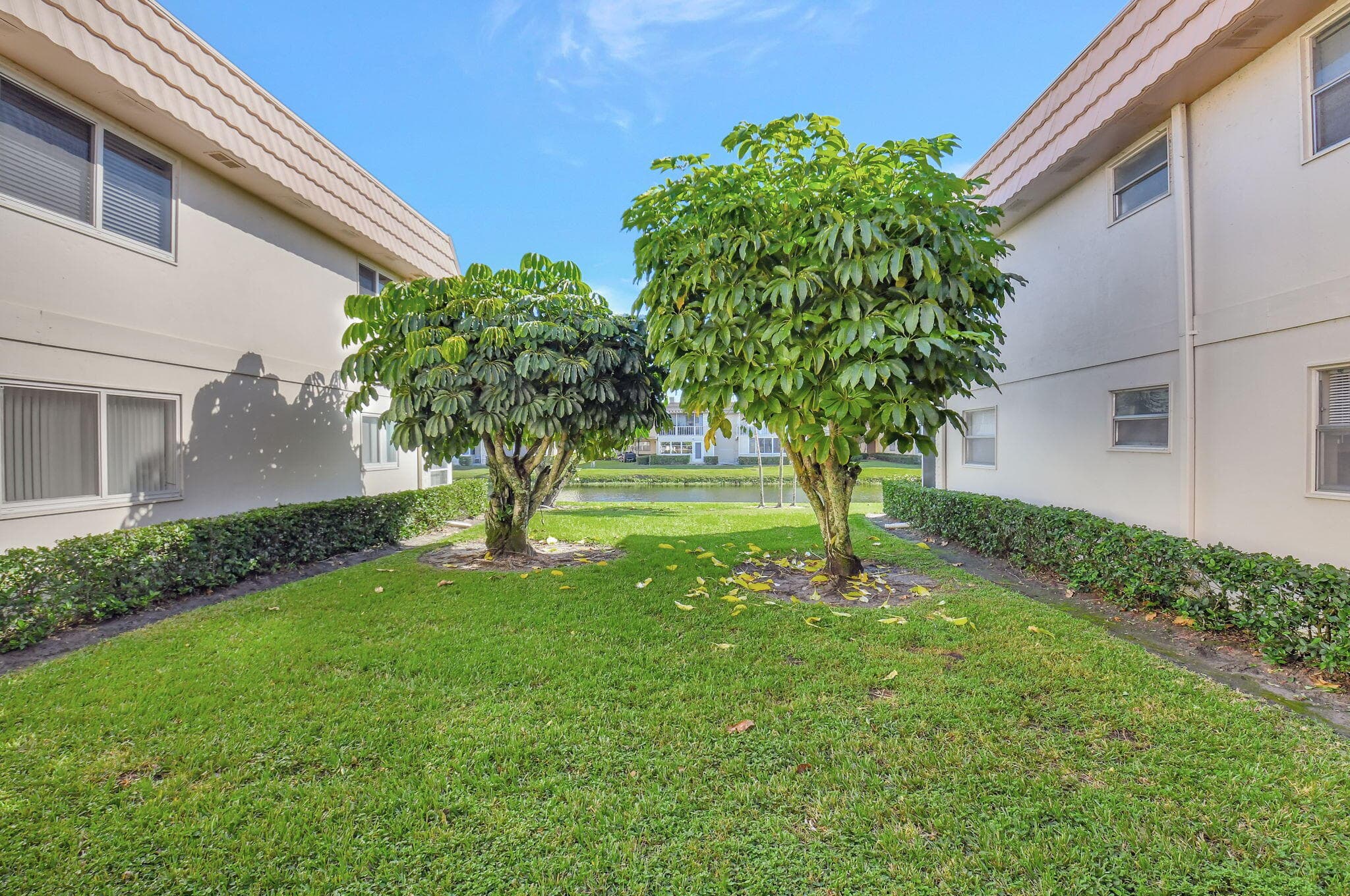 325 Saxony G, Delray Beach, FL 33446 — photo 4 of 58