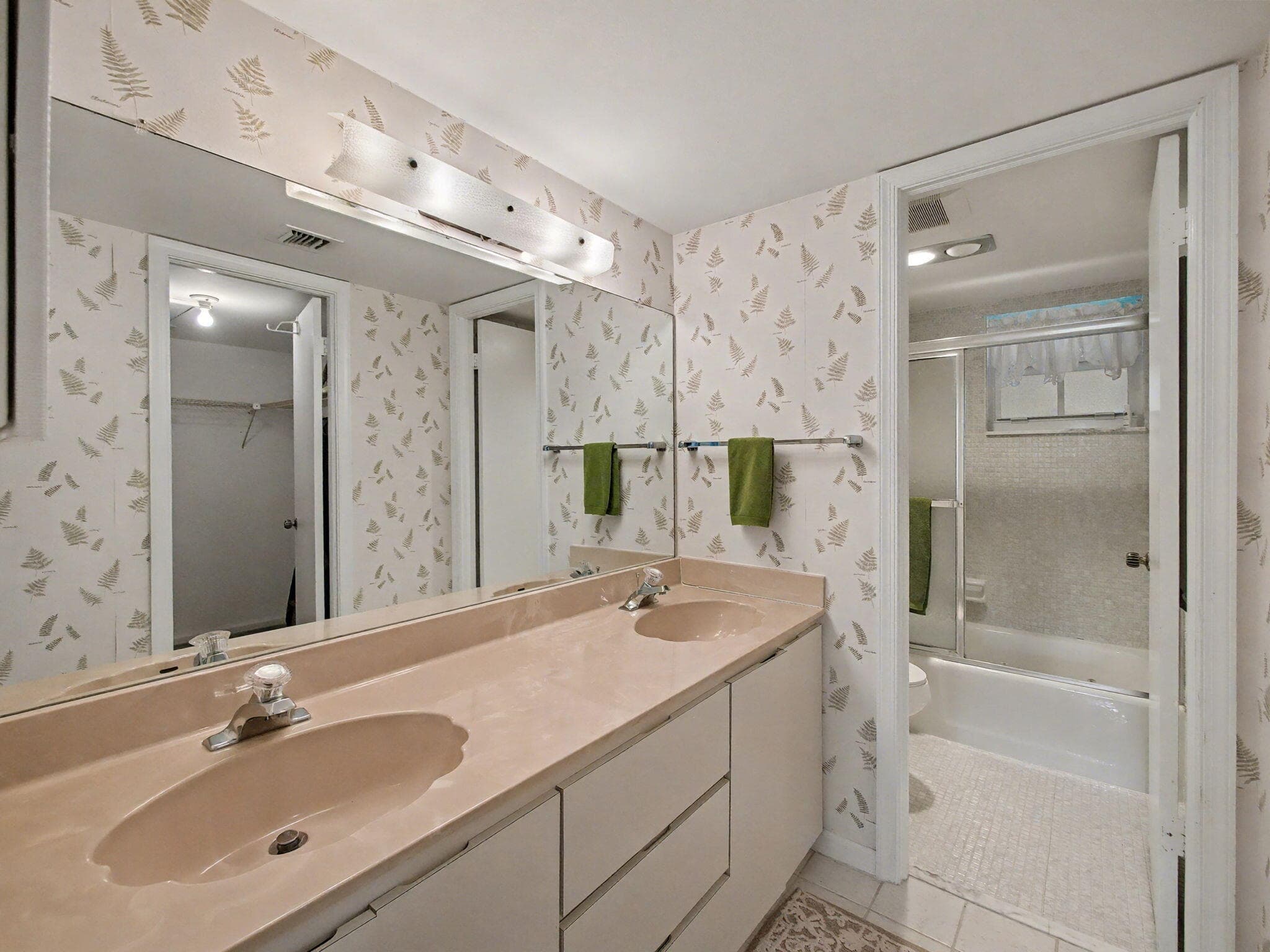 1205 Sandy Lane 246, Singer Island, FL 33404 — photo 11 of 30