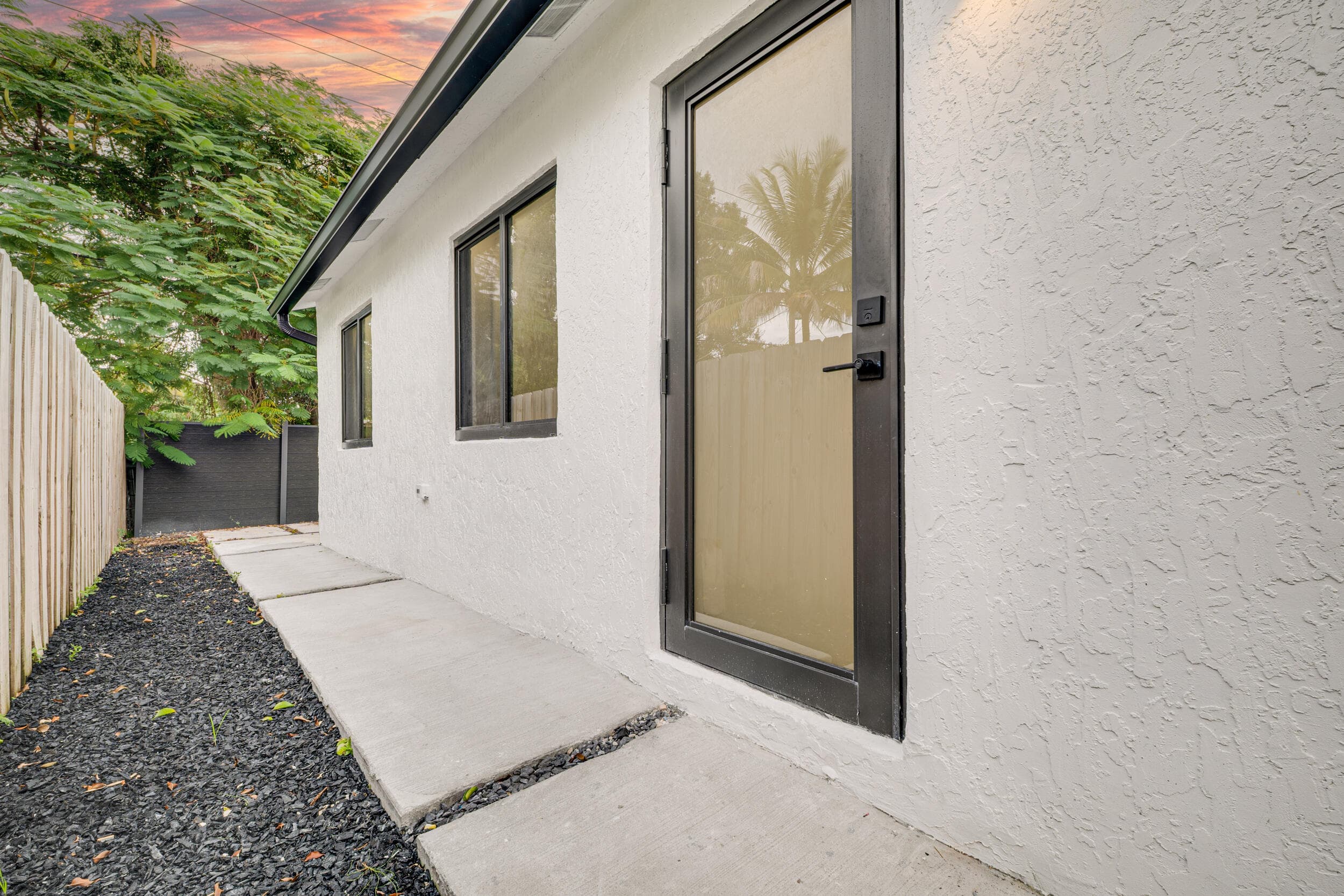 1126 NW 4th Avenue 1-2, Fort Lauderdale, FL 33311 — photo 15 of 29