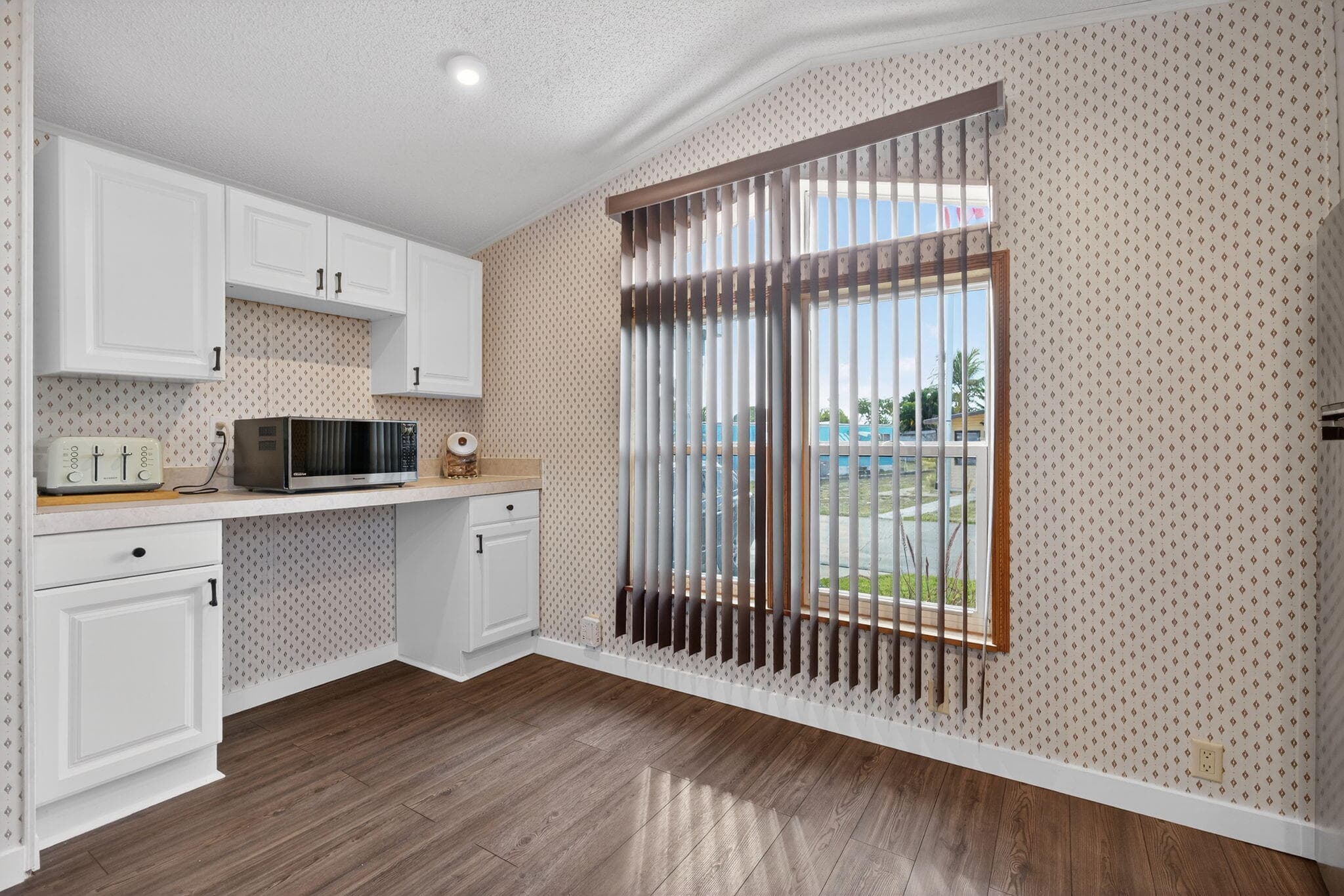 11055 SE Federal Highway 61, Hobe Sound, FL 33455 — photo 22 of 33