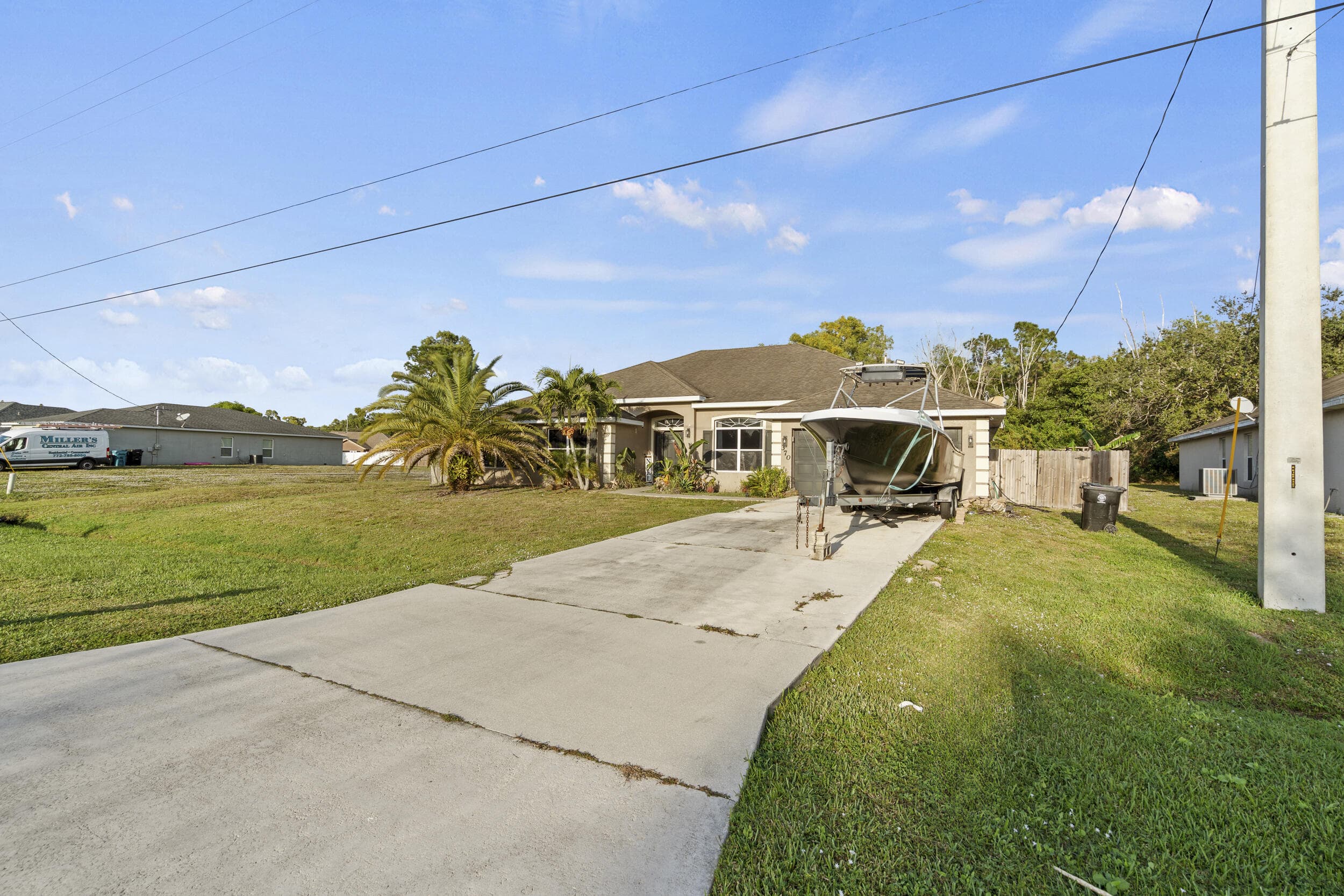 370 SW Tulip Boulevard, Port St. Lucie, FL 34953 — photo 5 of 64