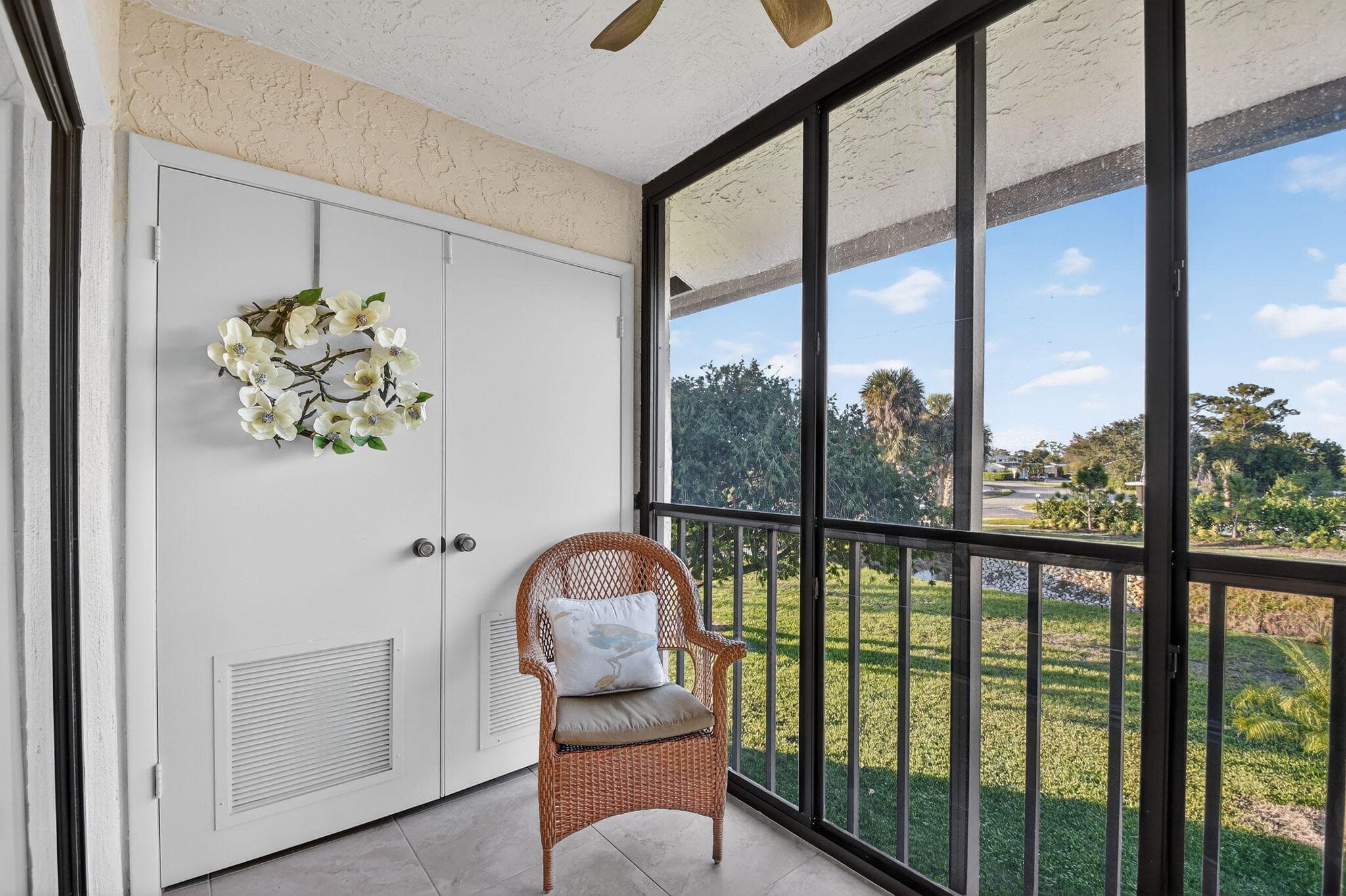 4542 Lucerne Lakes Boulevard E 202, Lake Worth, FL 33467 — photo 19 of 33