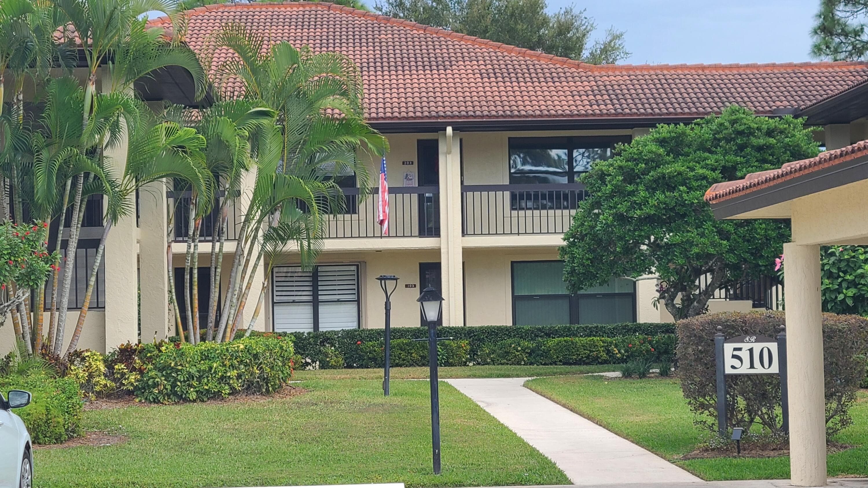 510 SW South River Drive 204, Stuart, FL 34997 — photo 1 of 35
