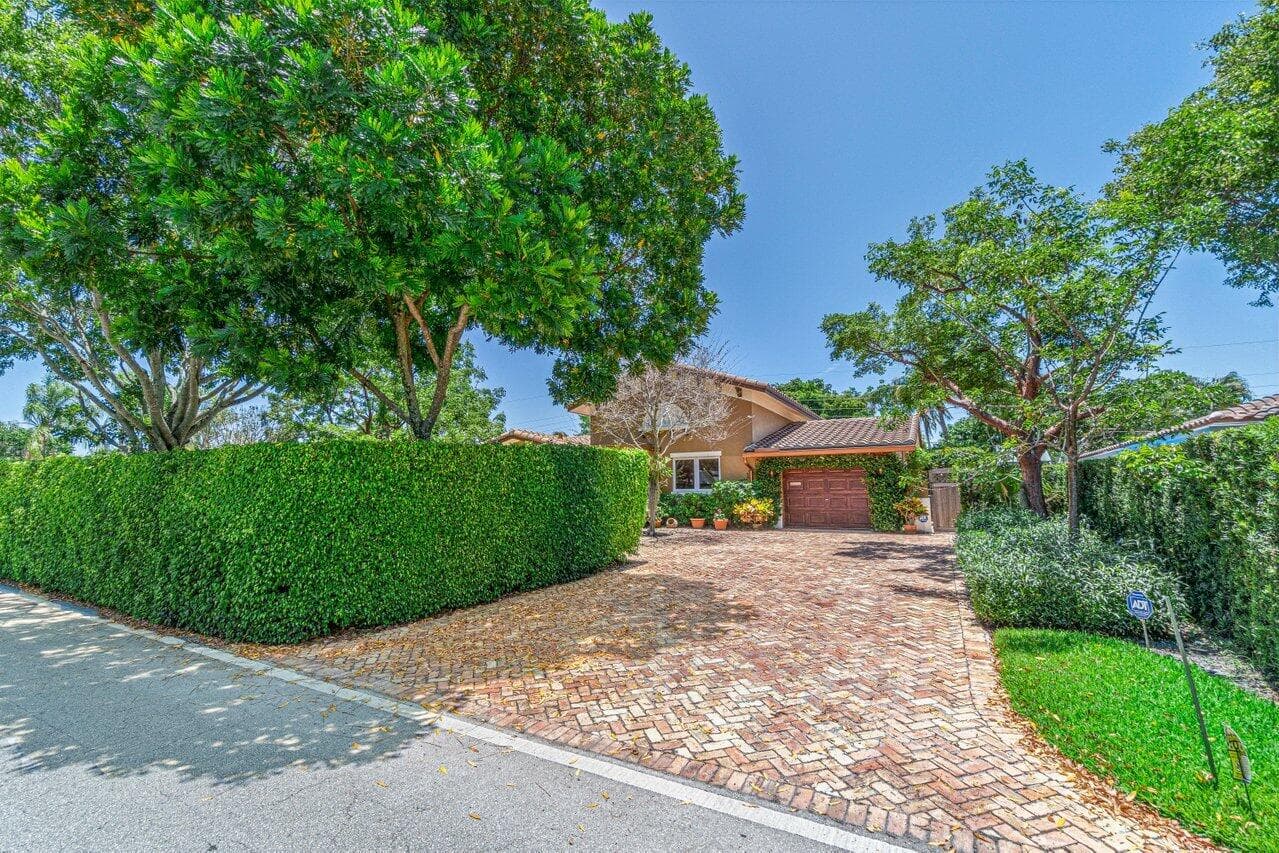 870 NW 7th Street, Boca Raton, FL 33486 — photo 5 of 38