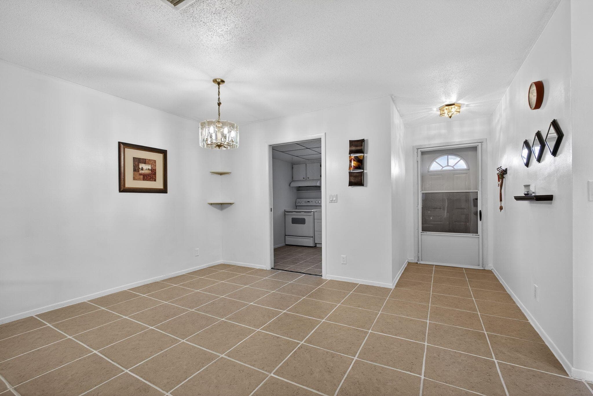 2833 Crosley Drive W C, West Palm Beach, FL 33415 — photo 6 of 31