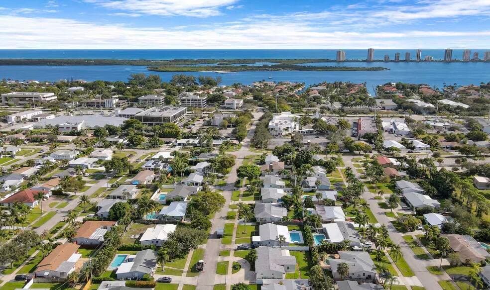 424 Ebbtide Drive, North Palm Beach, FL 33408 — photo 34 of 46